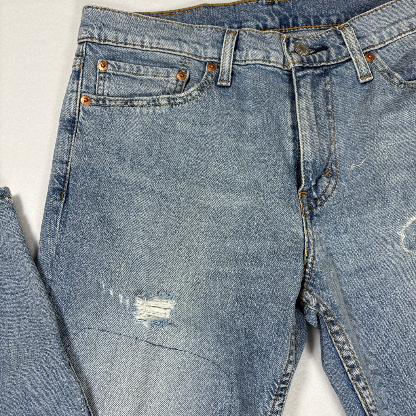 Levi’s 511 Jeans Mens 32x30 Slim Fit Light Wash Distressed Ripped Denim Pants