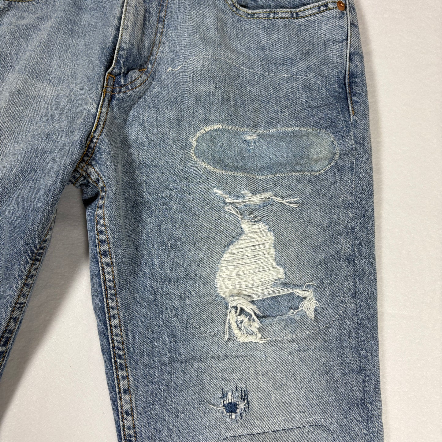 Levi’s 511 Jeans Mens 32x30 Slim Fit Light Wash Distressed Ripped Denim Pants