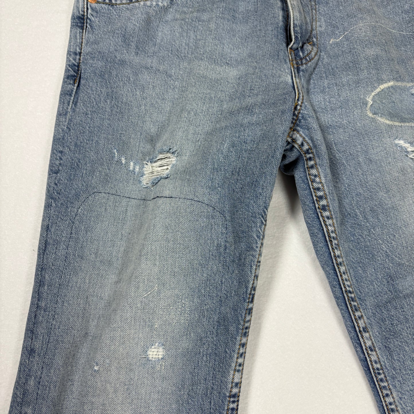 Levi’s 511 Jeans Mens 32x30 Slim Fit Light Wash Distressed Ripped Denim Pants