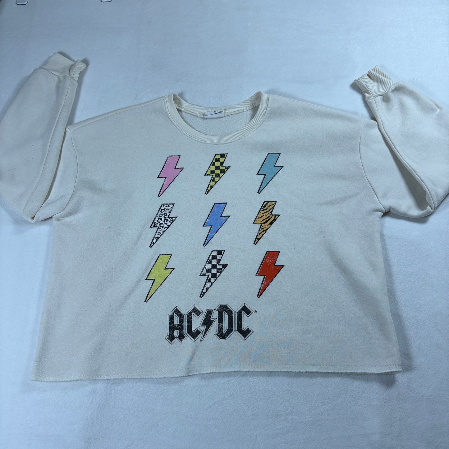 ACDC Sweatshirt Womens M Cropped Graphic Rock Band Vintage Y2K Pullover Top Box