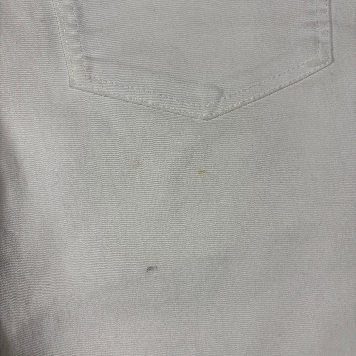 DG2 Womens Shorts 2X White Stretch Denim Bermuda Y2K 90s Vintage Scarf Belt