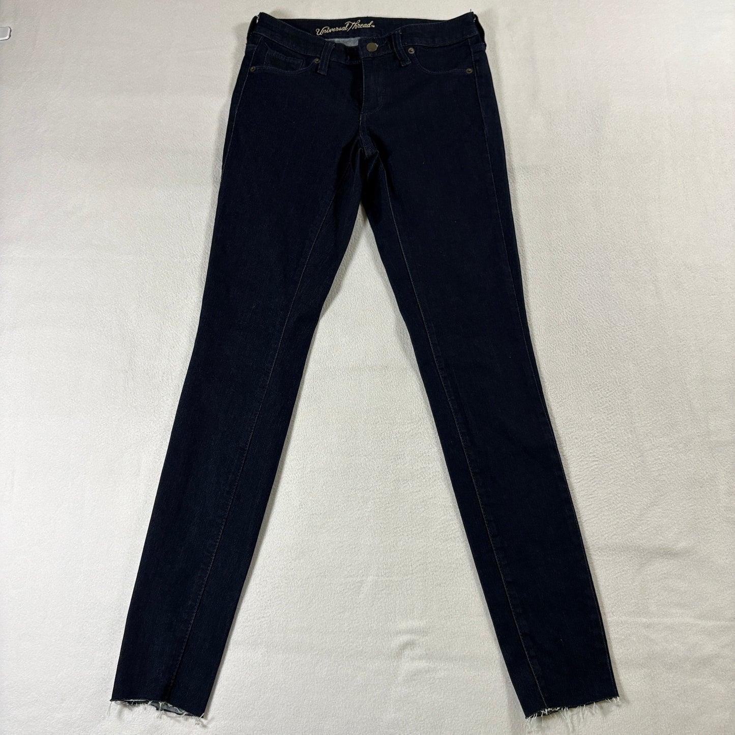 Universal Thread Jegging Jeans Mid Rise Skinny Raw Hem Blue 2/26L Fits 28x32