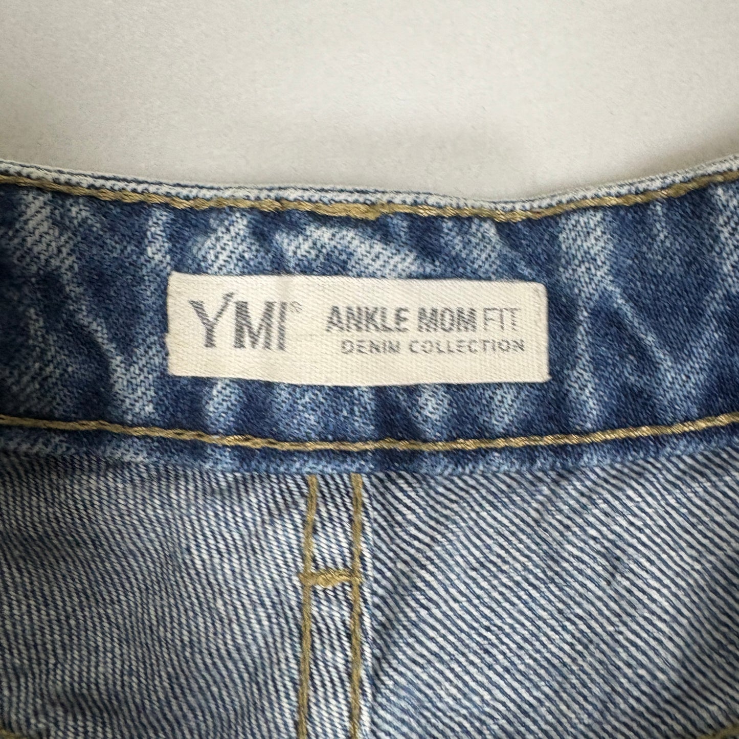 YMI Womens Mom Jeans Size 3/26 Blue Distressed Ripped Ankle Grunge Y2K Vintage