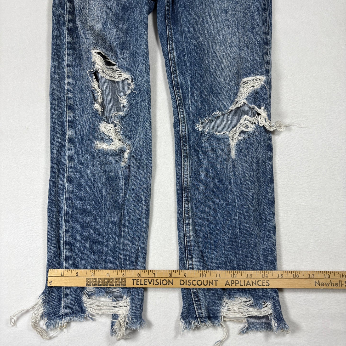 YMI Womens Mom Jeans Size 3/26 Blue Distressed Ripped Ankle Grunge Y2K Vintage