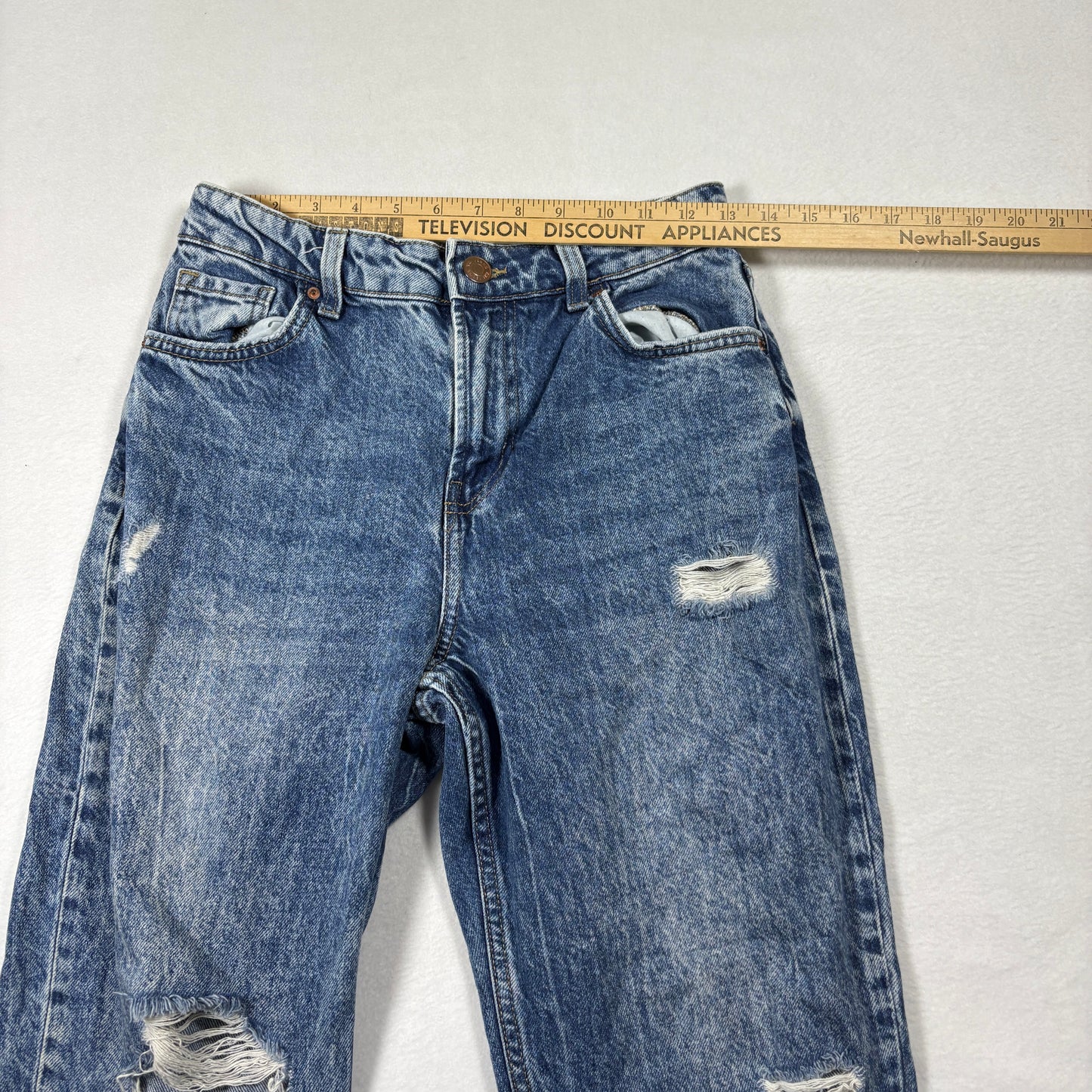 YMI Womens Mom Jeans Size 3/26 Blue Distressed Ripped Ankle Grunge Y2K Vintage