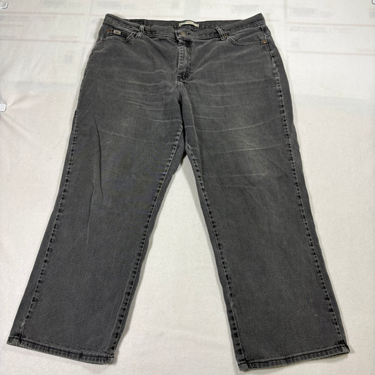 Lee Jeans Womens 18 Short Gray Relaxed Straight Leg Stretch Denim Pants