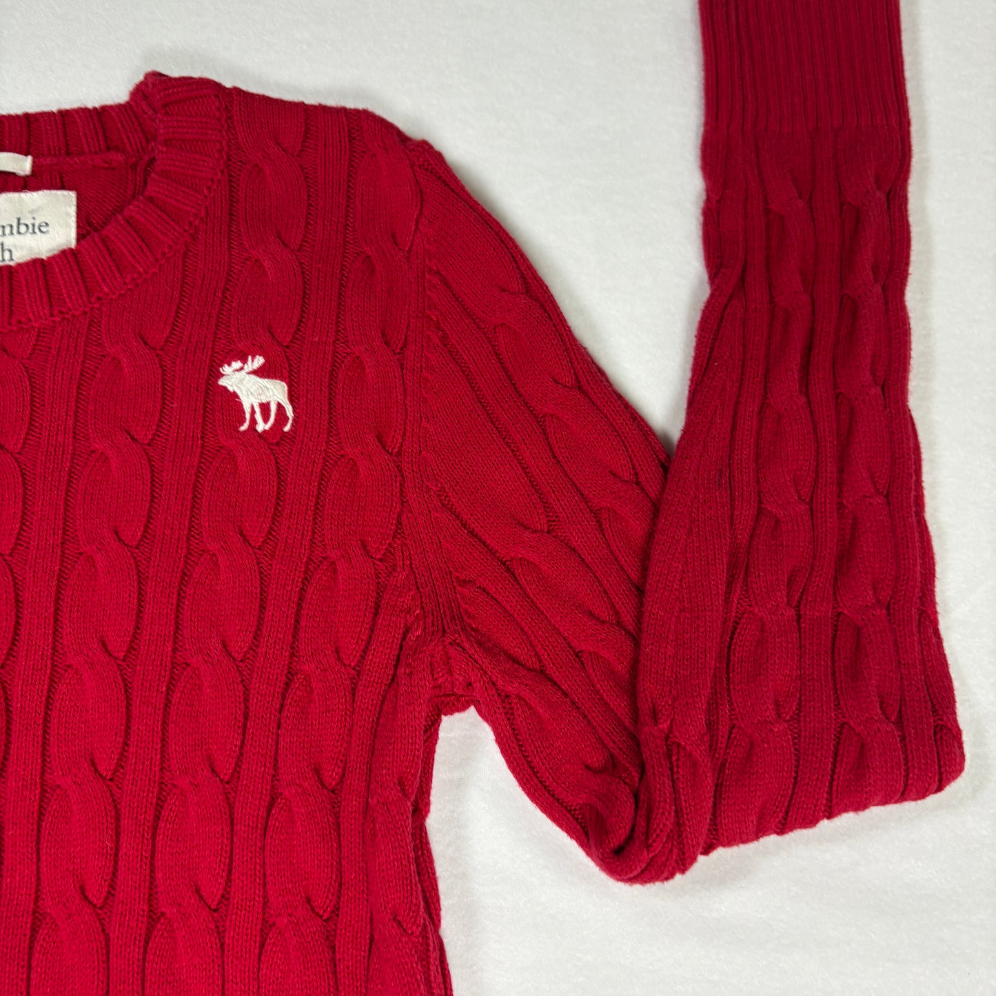Abercrombie & Fitch Men’s Red Cable Knit Sweater Medium Muscle Fit Logo Moose