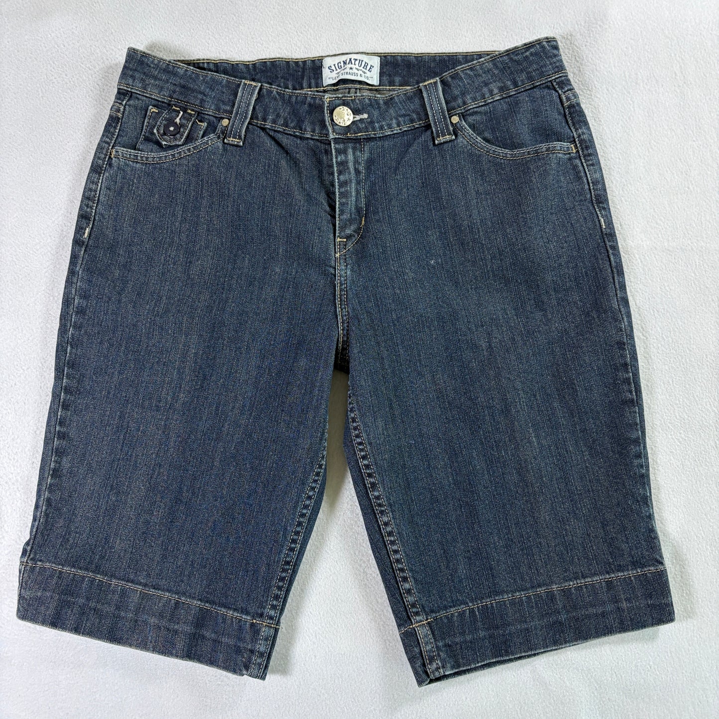 Levi Strauss Signature Denim Bermuda Shorts Women 10 Fits Like 35 Blue Stretch