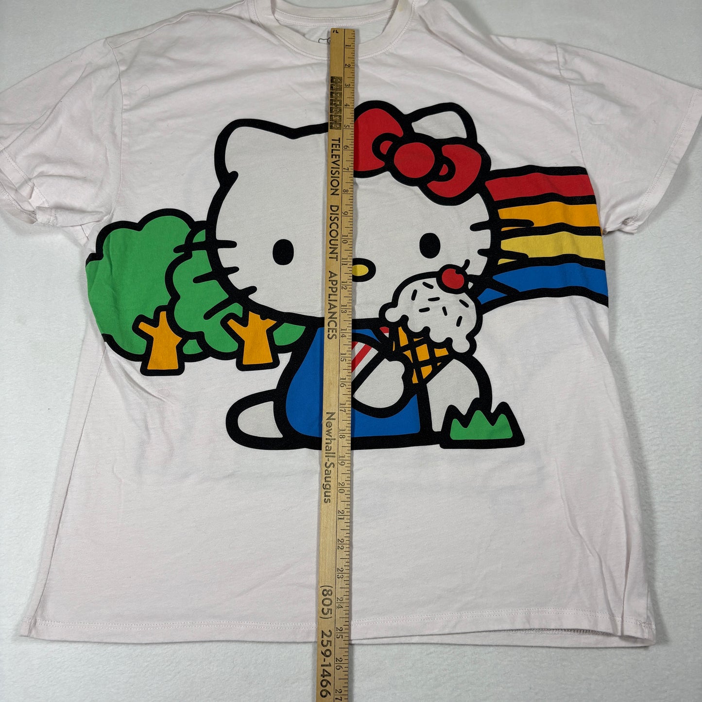 Sanrio Womens Hello Kitty T Shirt L Graphic Rainbow Ice Cream Y2K Kawaii Tee