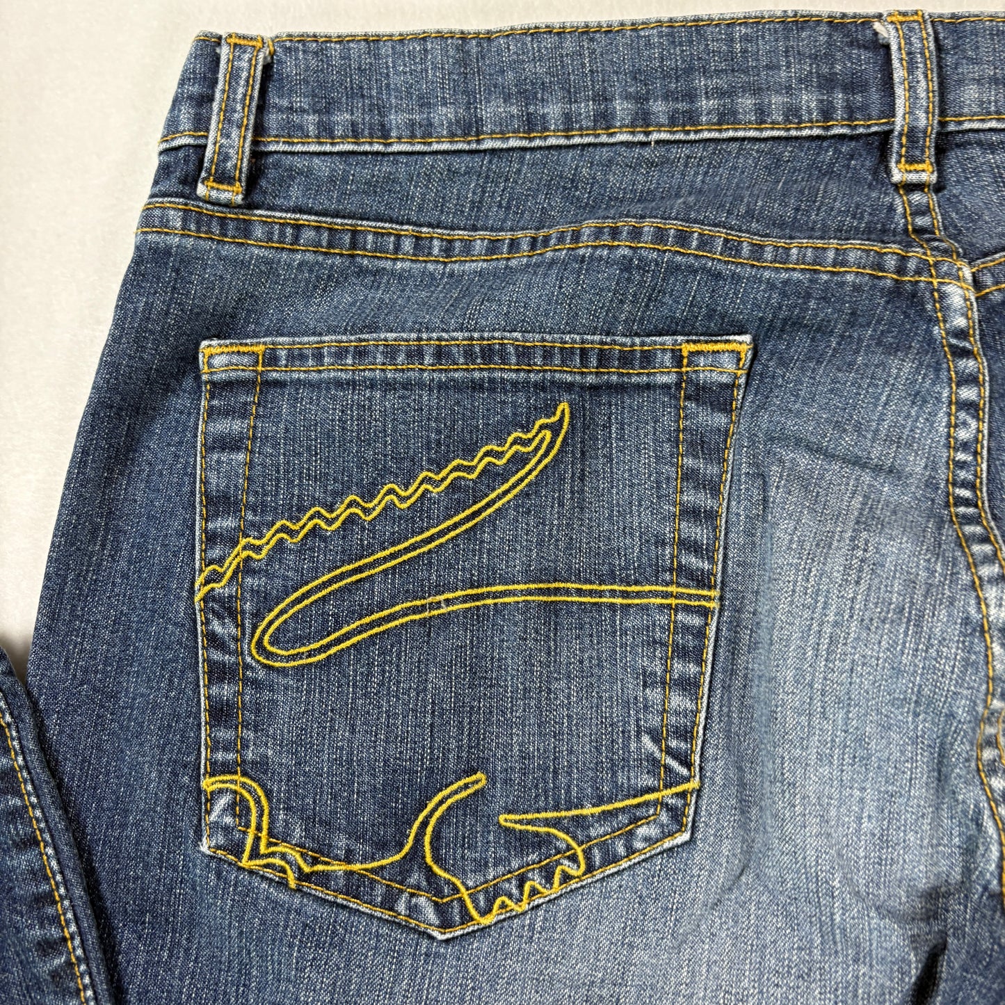 Lacoste Men’s Jeans 40 Dark Wash Denim Straight Leg Croc Logo Embroidered Pockets