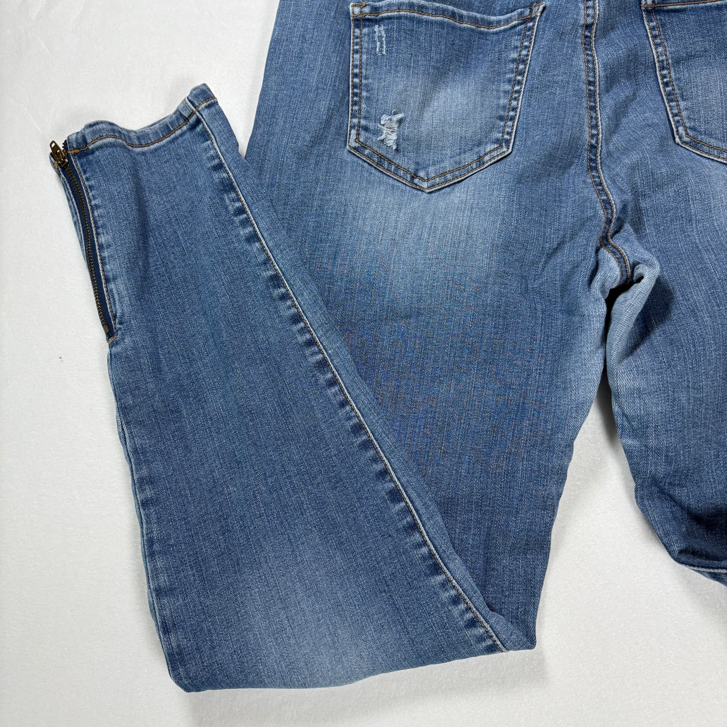 Enjean Denim Co Women’s Jeans 11 Light Wash Distressed Stretch Skinny Slim Fit