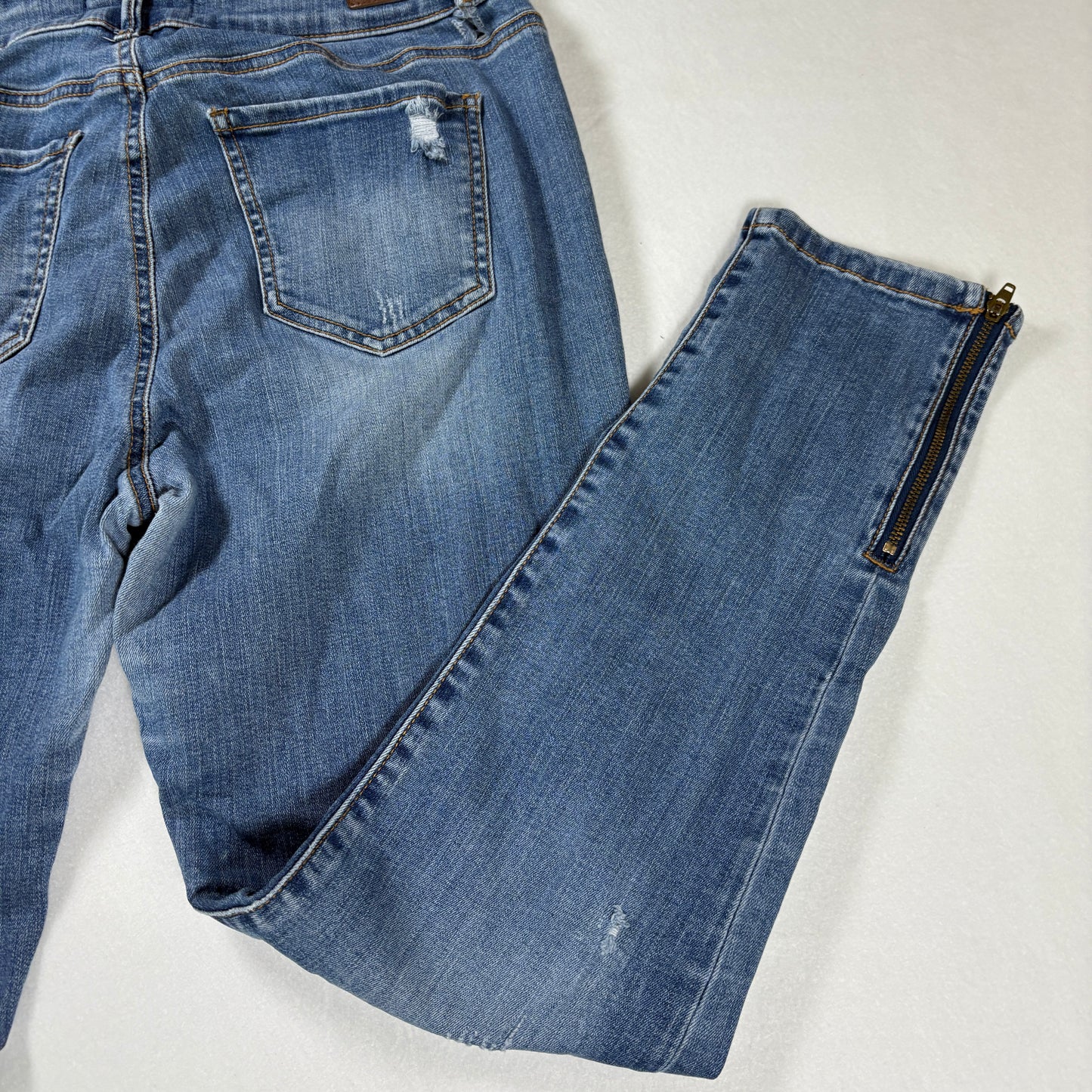 Enjean Denim Co Women’s Jeans 11 Light Wash Distressed Stretch Skinny Slim Fit