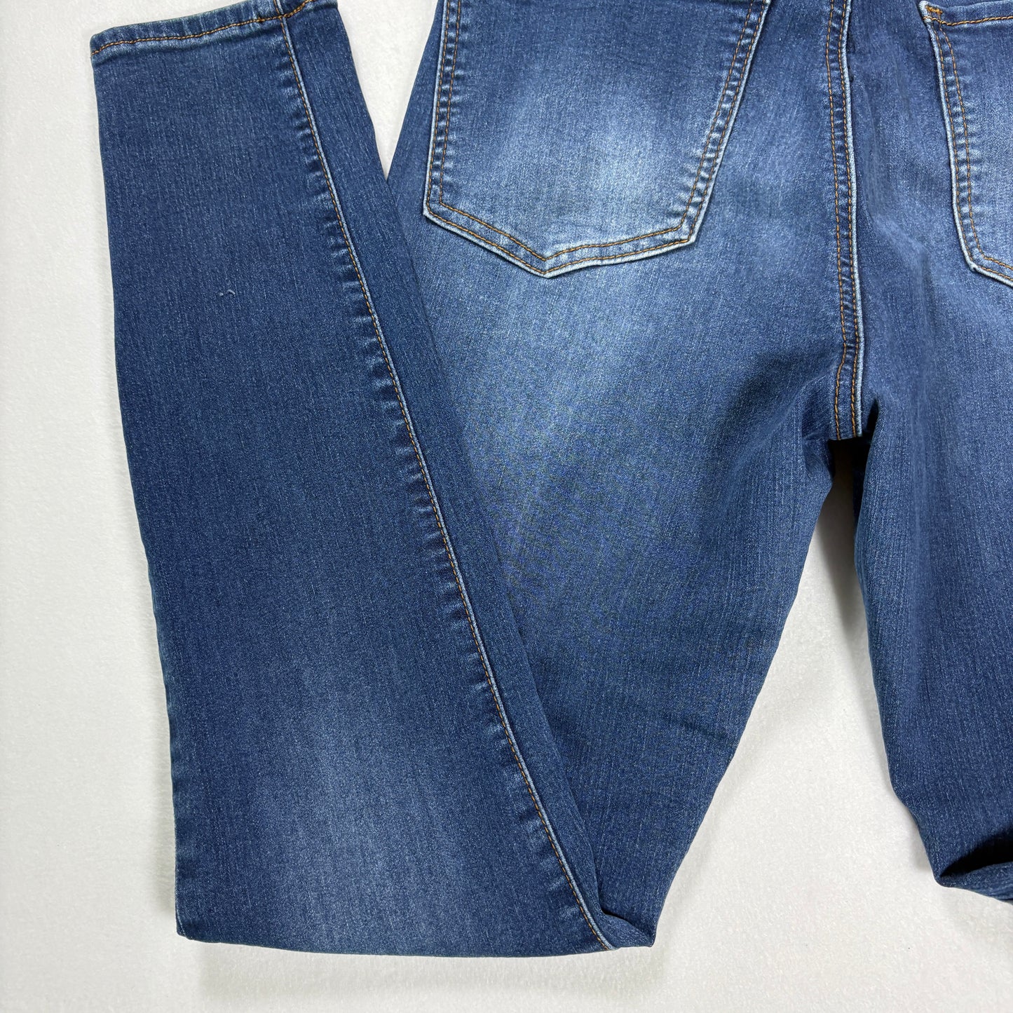 !iT Helena High Rise Skinny Jeans Women’s 8 Medium Wash Stretch Slim Fit Denim