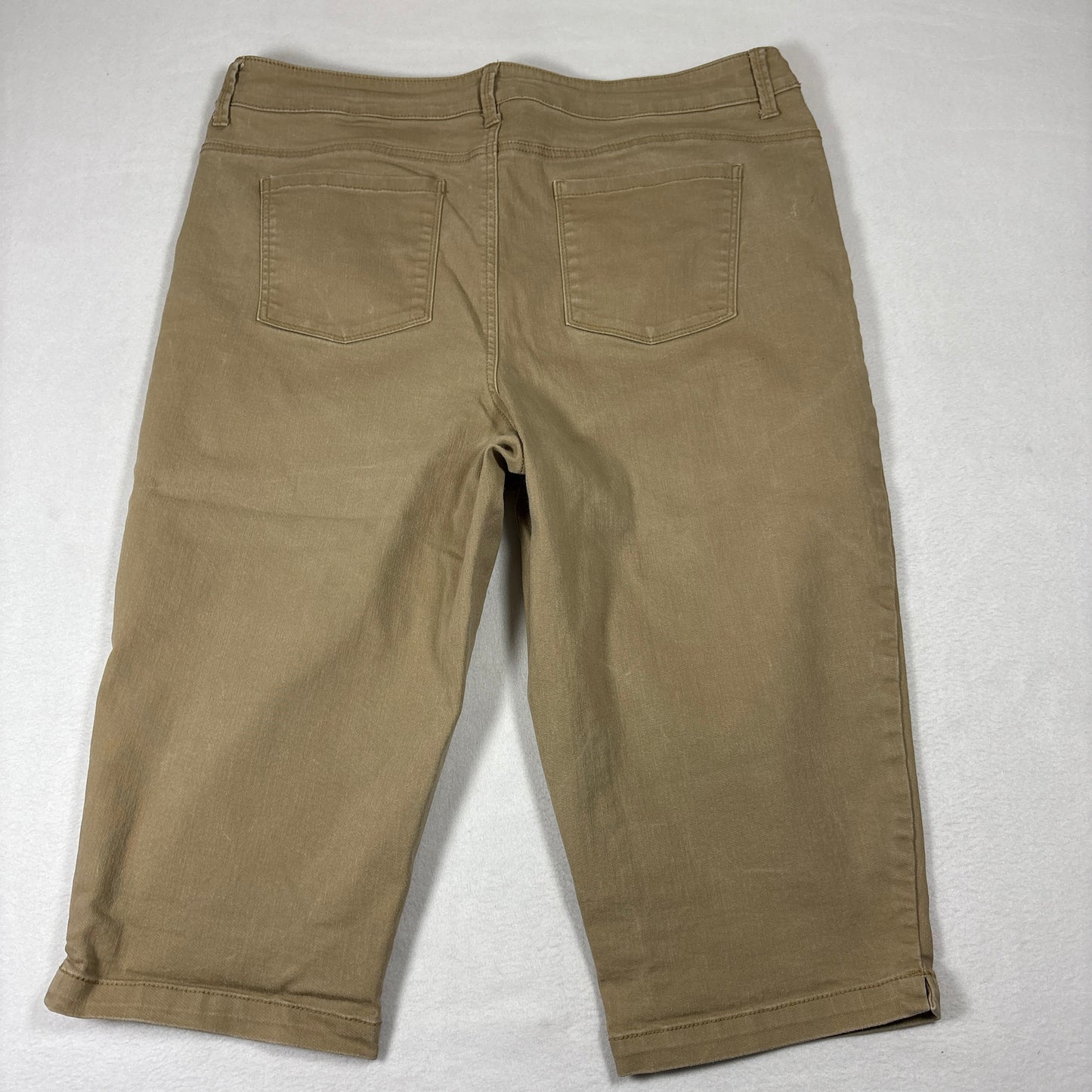 Time and Tru Womens Capri Pants XL 16-18 Khaki Stretch Cropped Casual Plus Size