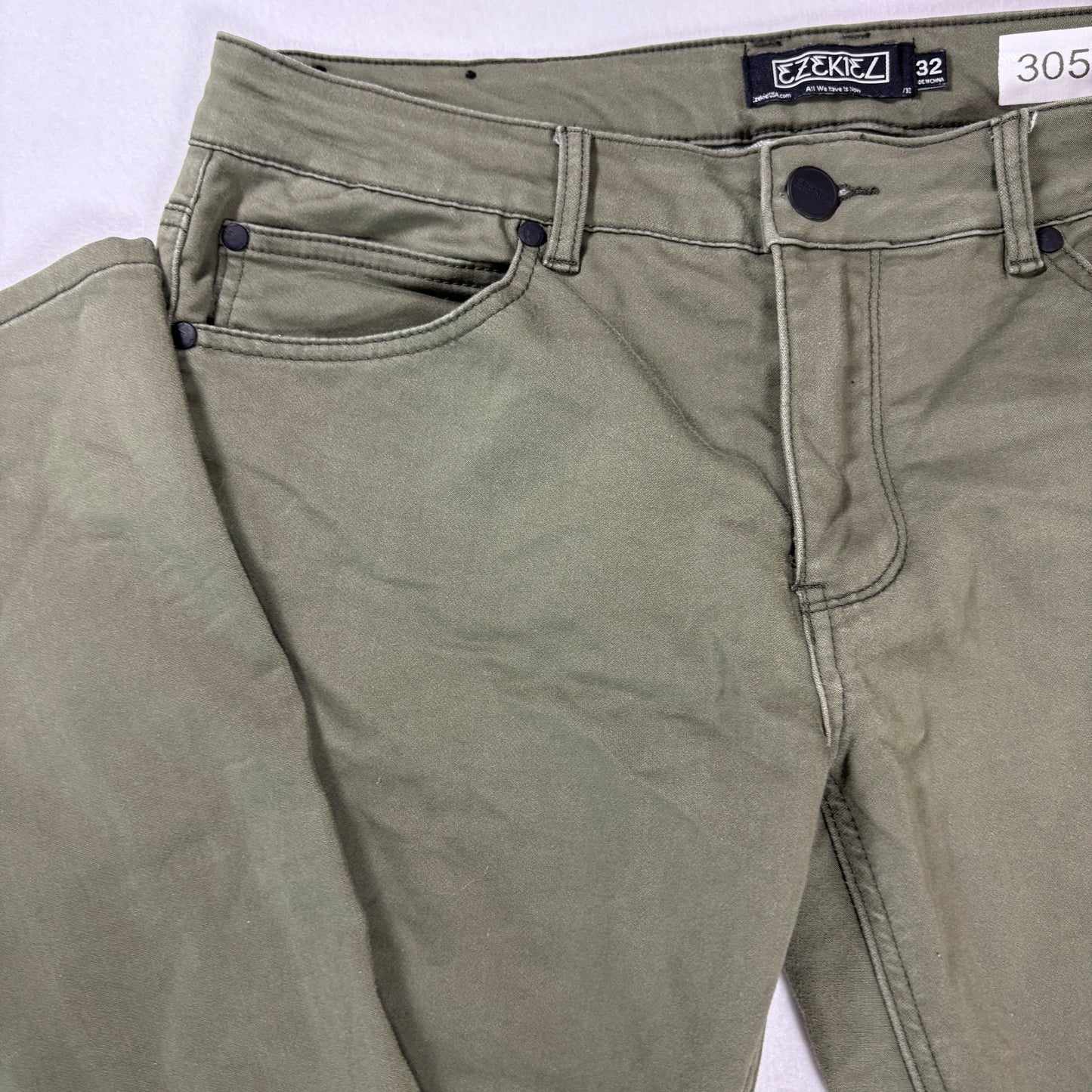 Ezekiel 305 Chino Pants Mens 32x32 Olive Green Casual Straight Leg Baggy Streetwear
