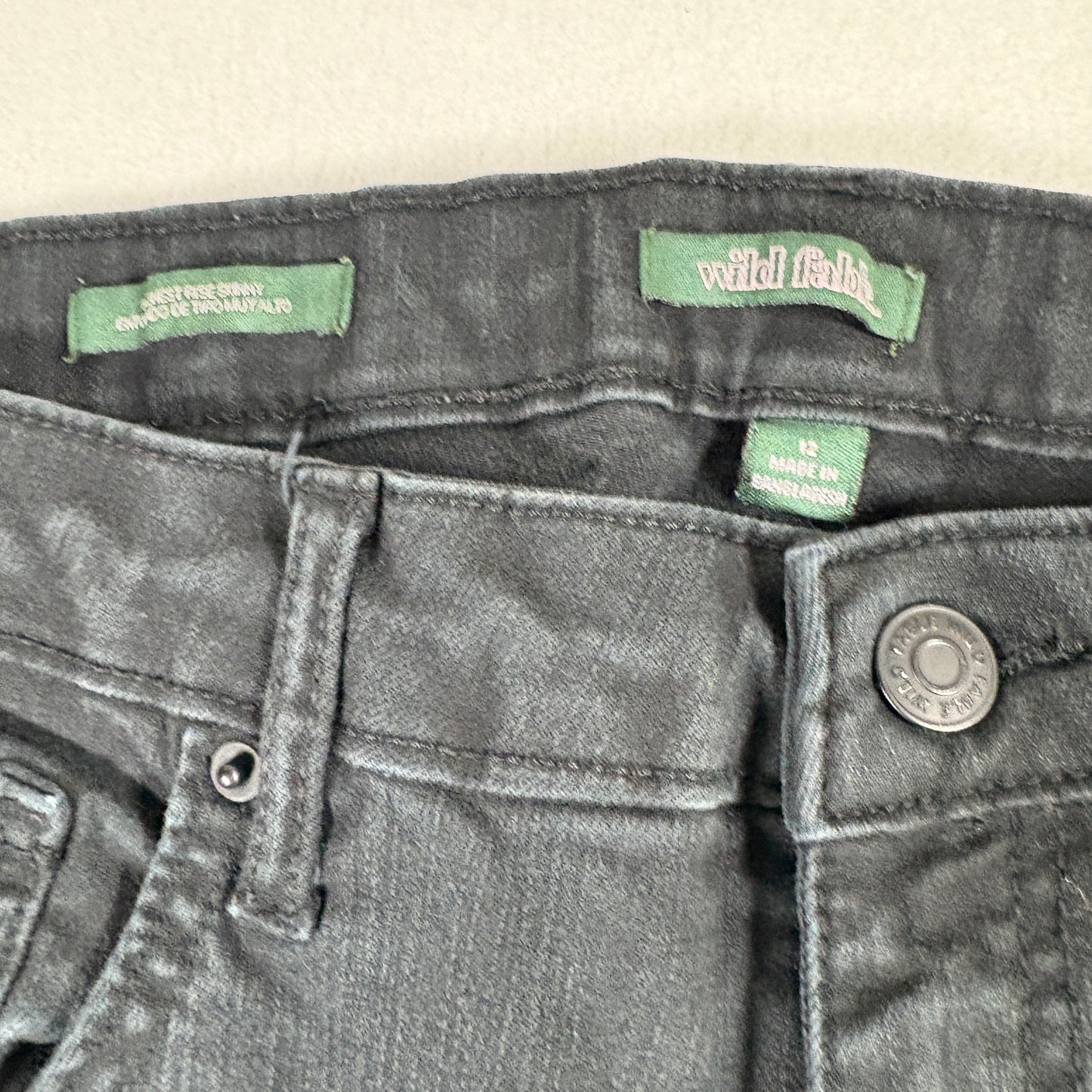 Wild Fable Womens Jeans 8 Black Distressed Ripped Denim Straight Y2K Grunge