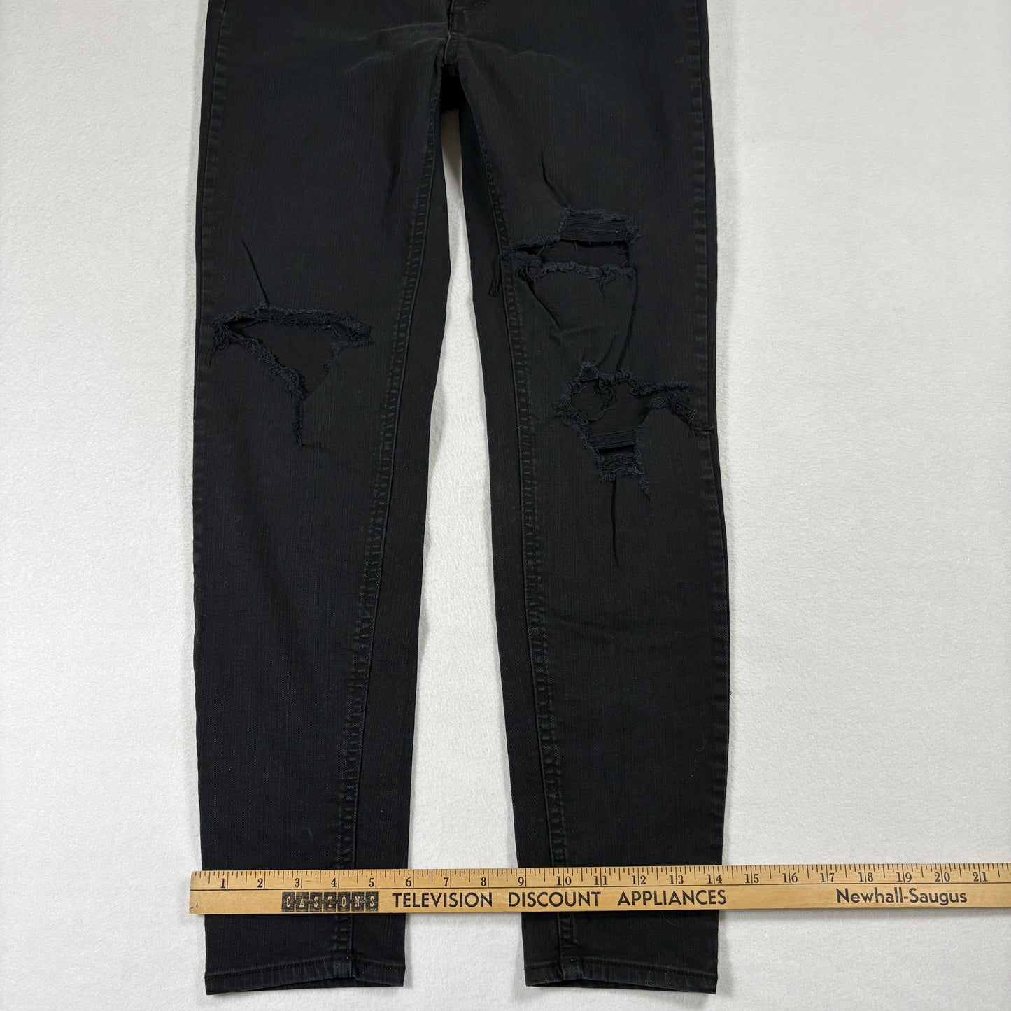 Wild Fable Womens Jeans 8 Black Distressed Ripped Denim Straight Y2K Grunge