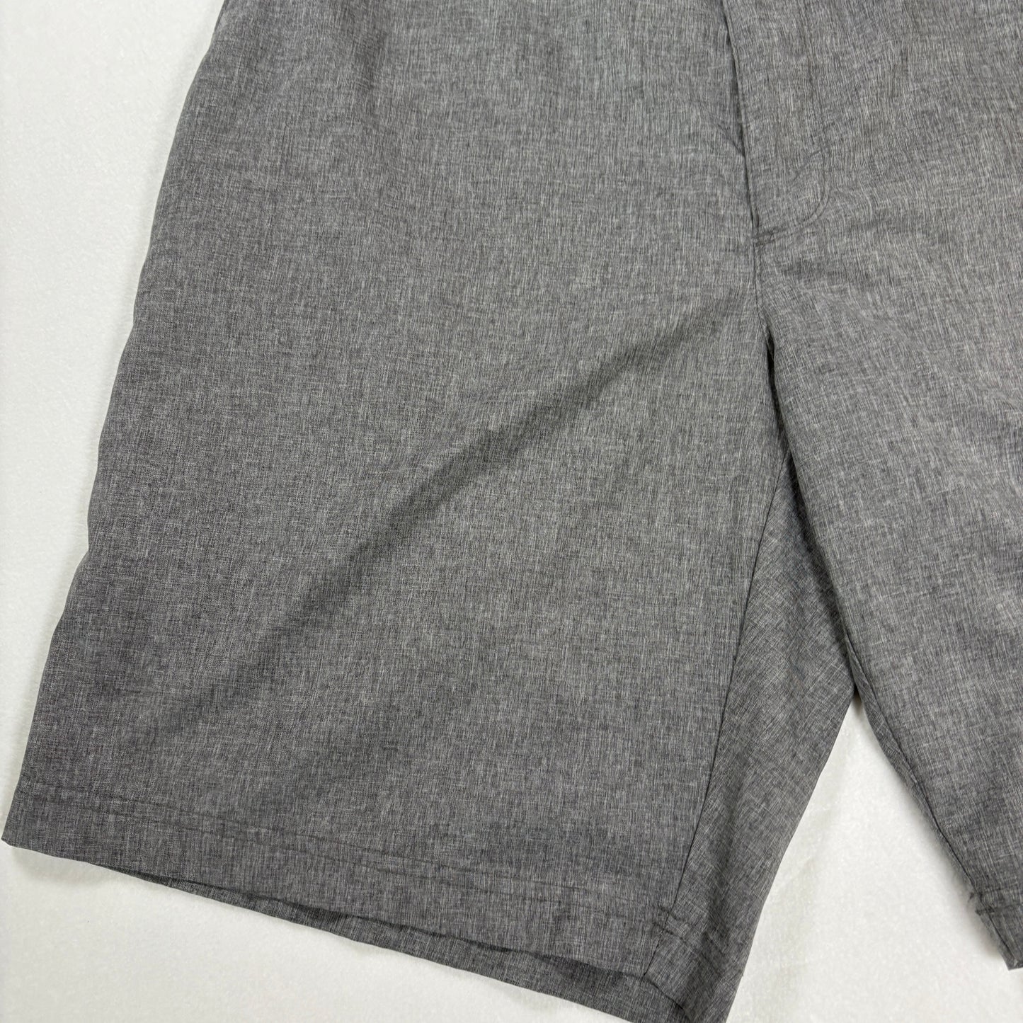 PGA Tour Men’s Golf Shorts Gray Stretch Flat Front Performance Chino Size 38