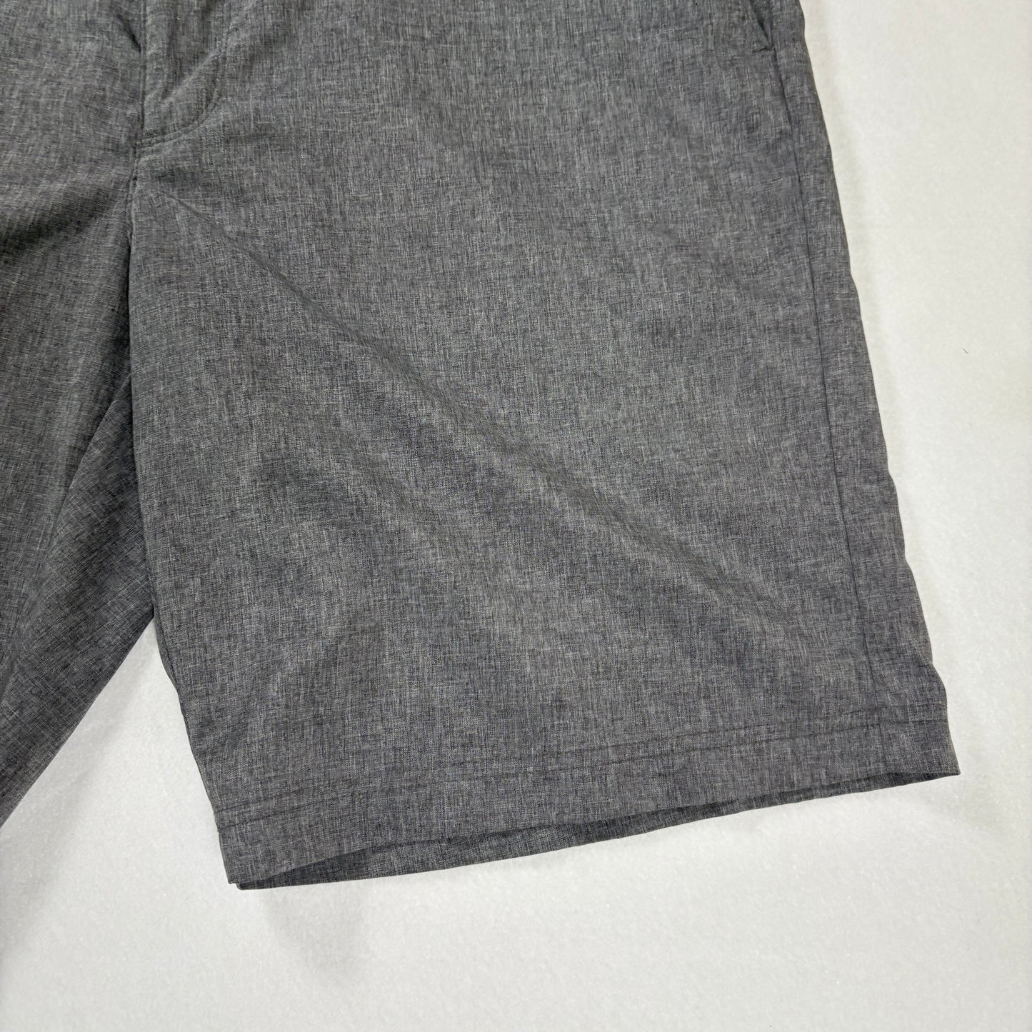 PGA Tour Men’s Golf Shorts Gray Stretch Flat Front Performance Chino Size 38