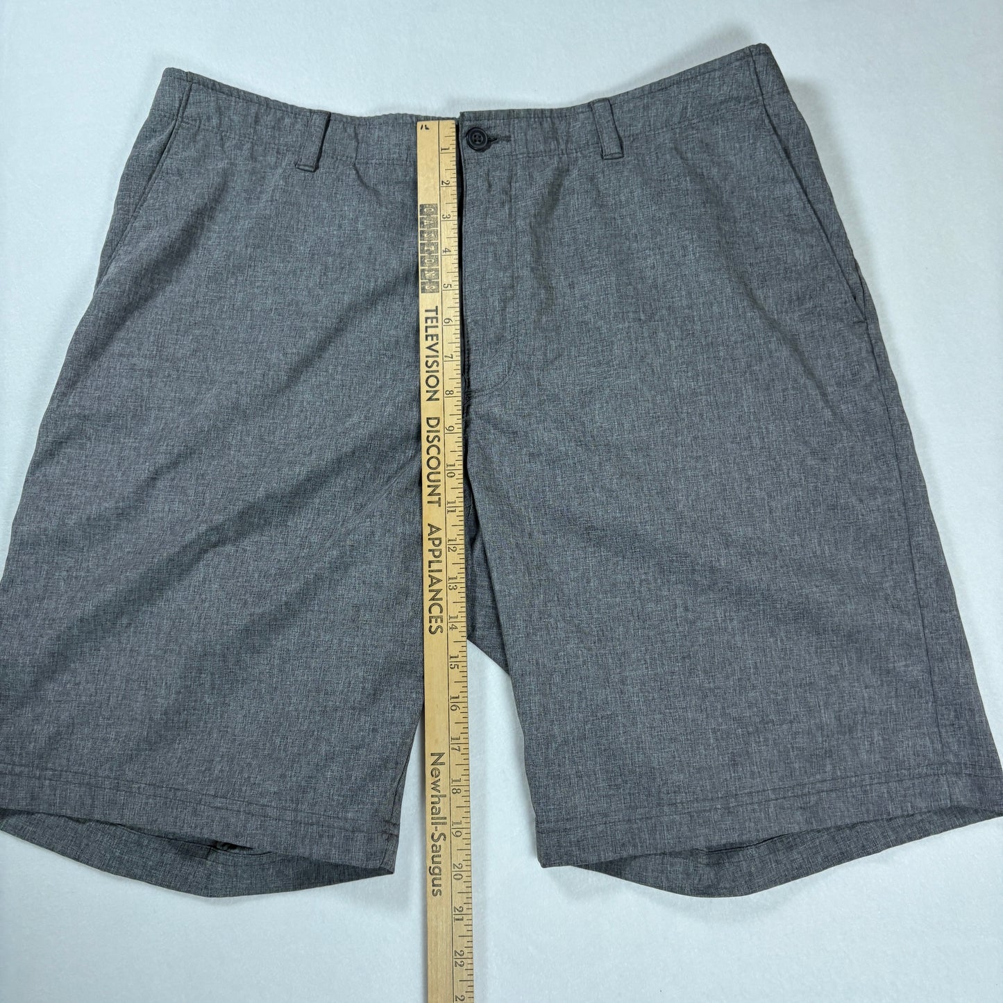 PGA Tour Men’s Golf Shorts Gray Stretch Flat Front Performance Chino Size 38