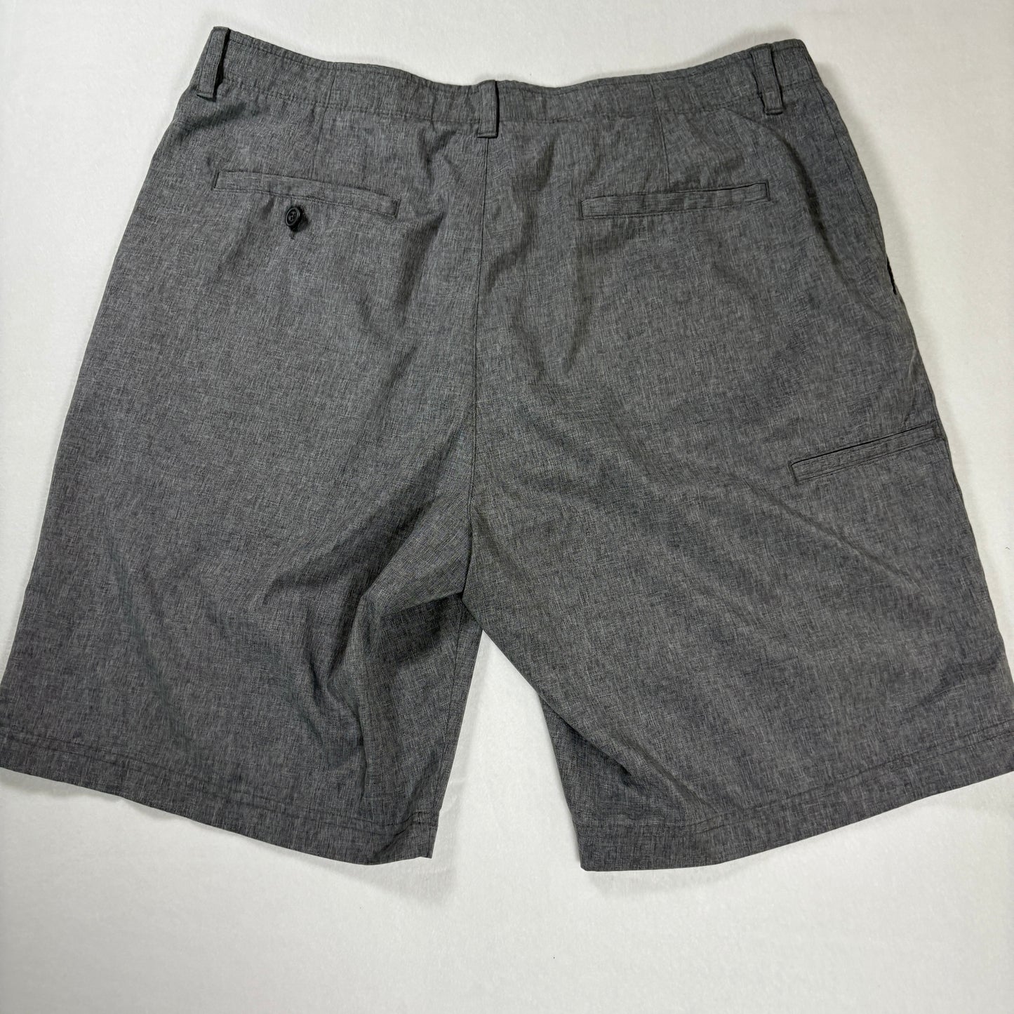 PGA Tour Men’s Golf Shorts Gray Stretch Flat Front Performance Chino Size 38