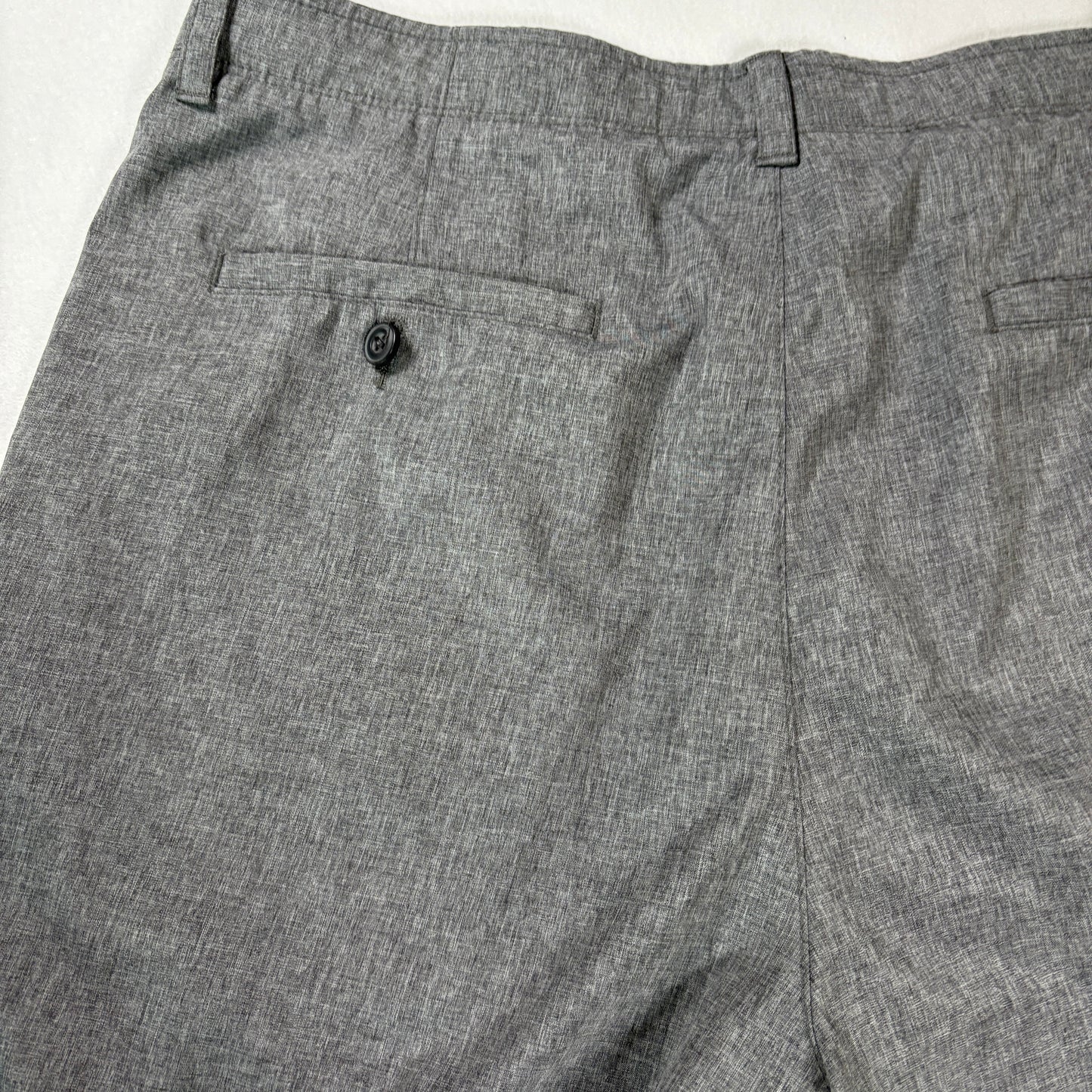 PGA Tour Men’s Golf Shorts Gray Stretch Flat Front Performance Chino Size 38