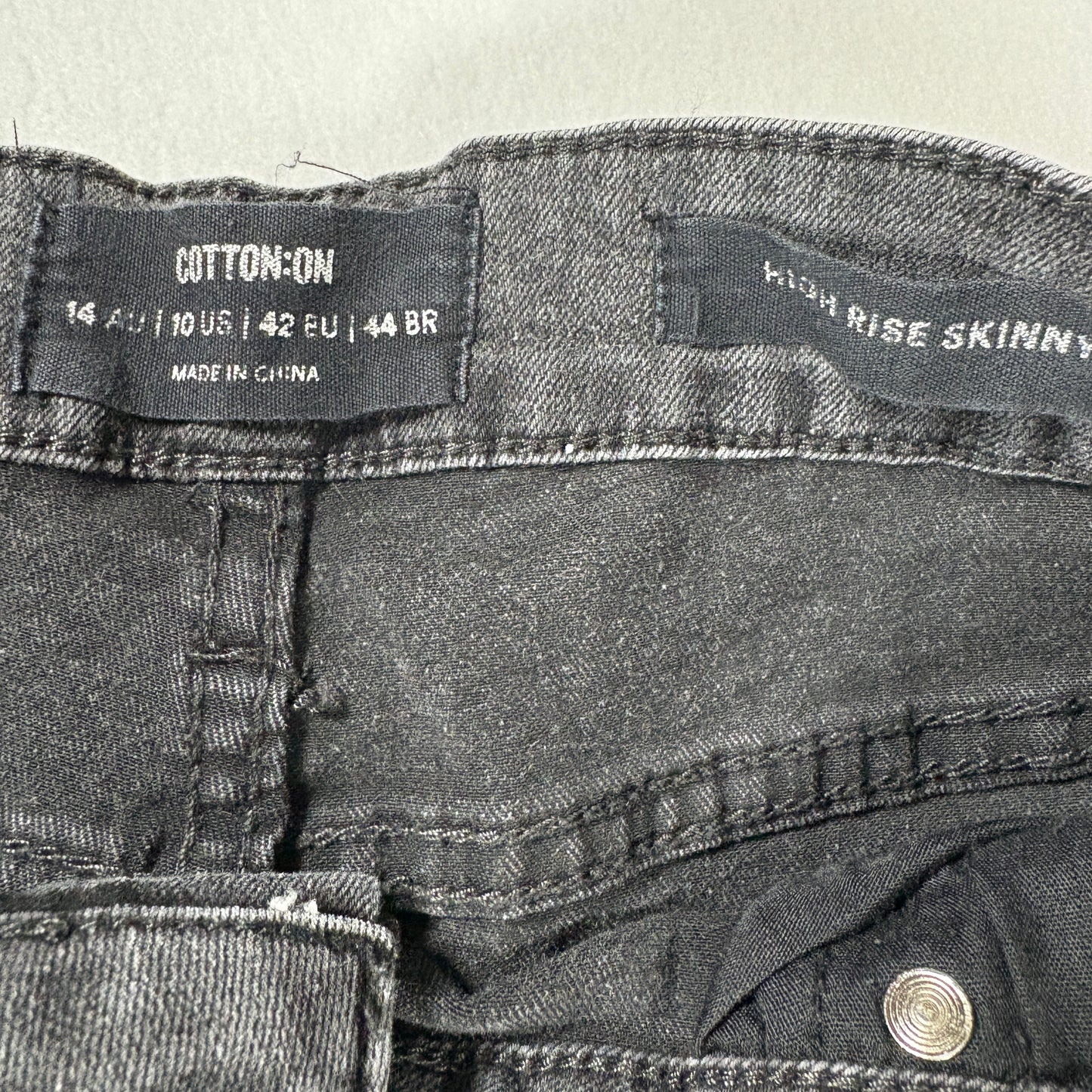 Cotton On Jeans Women’s 10 US Black High Rise Skinny Distressed Raw Hem