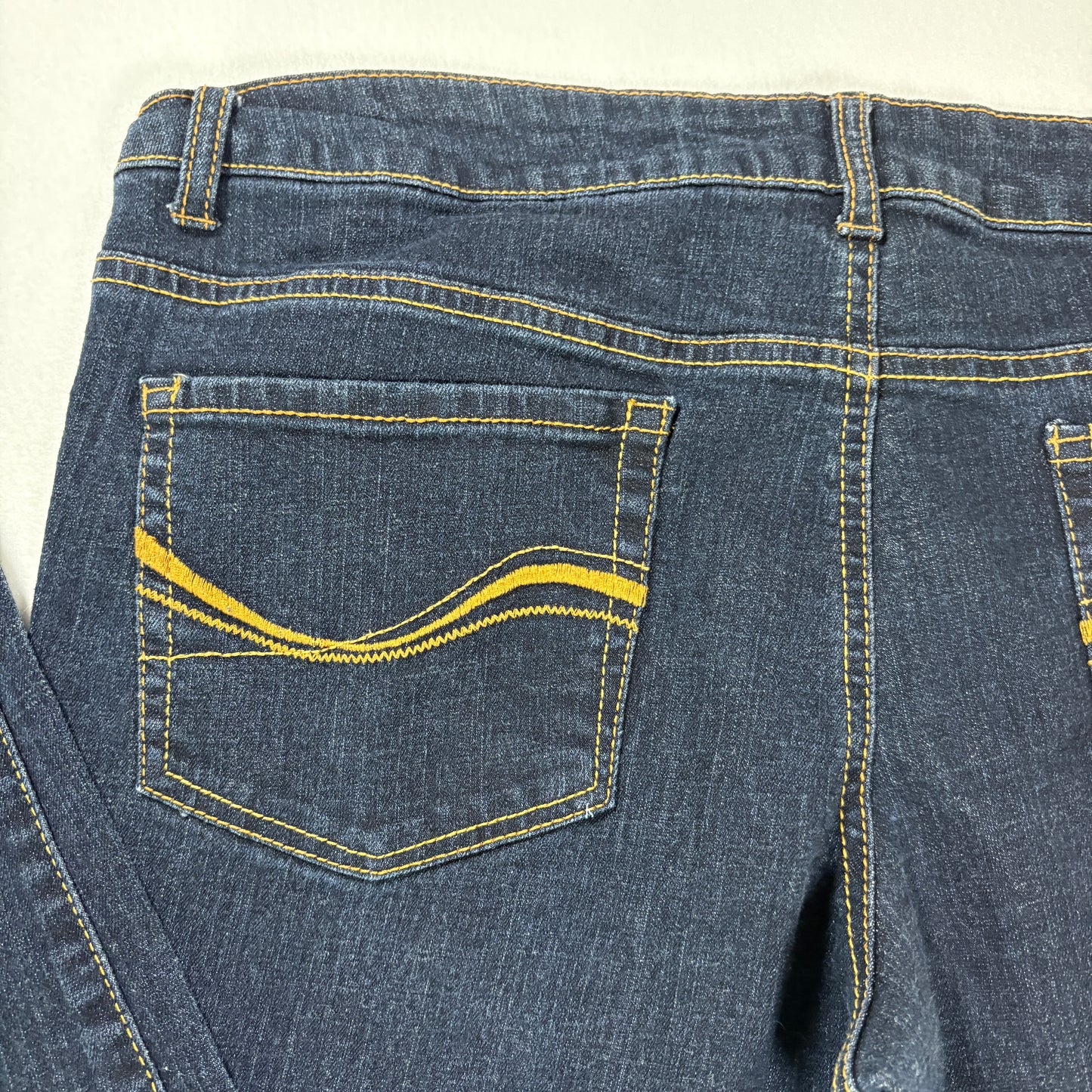 SO Jeans Women’s 17 Regular Dark Wash Skinny Stretch Denim Mid Rise