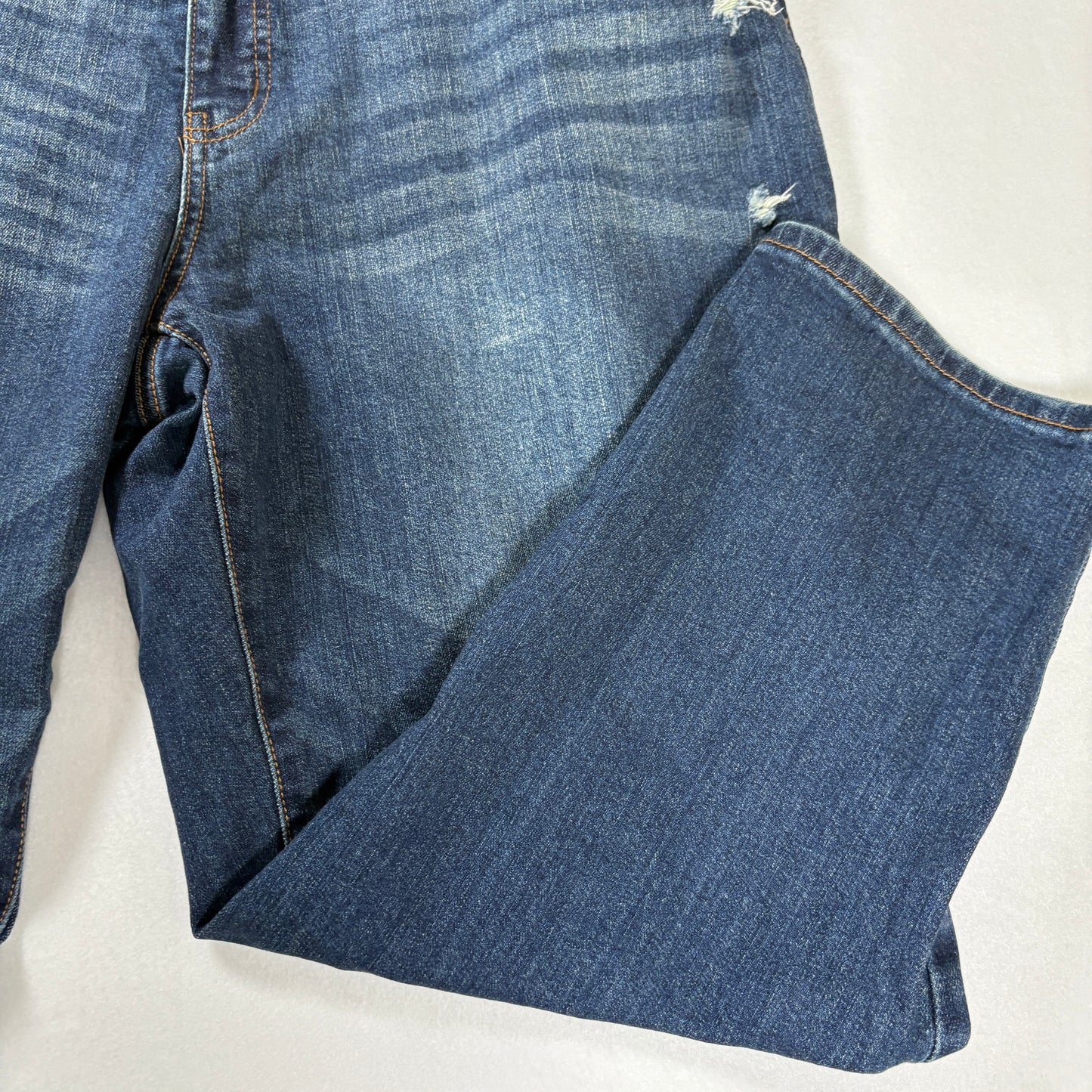 Time and Tru Jeans Women’s 20 Blue Mid Rise Distressed Straight Leg Denim