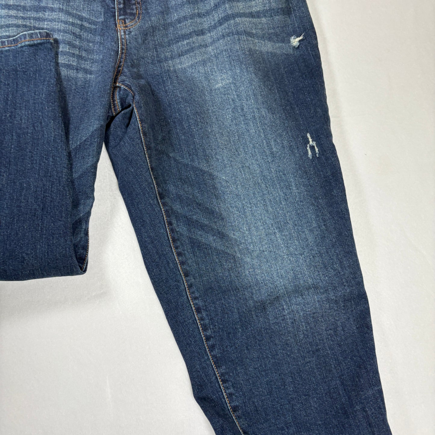 Time and Tru Jeans Women’s 20 Blue Mid Rise Distressed Straight Leg Denim