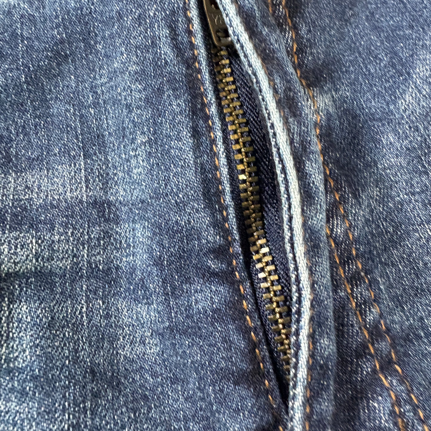 Time and Tru Jeans Women’s 20 Blue Mid Rise Distressed Straight Leg Denim