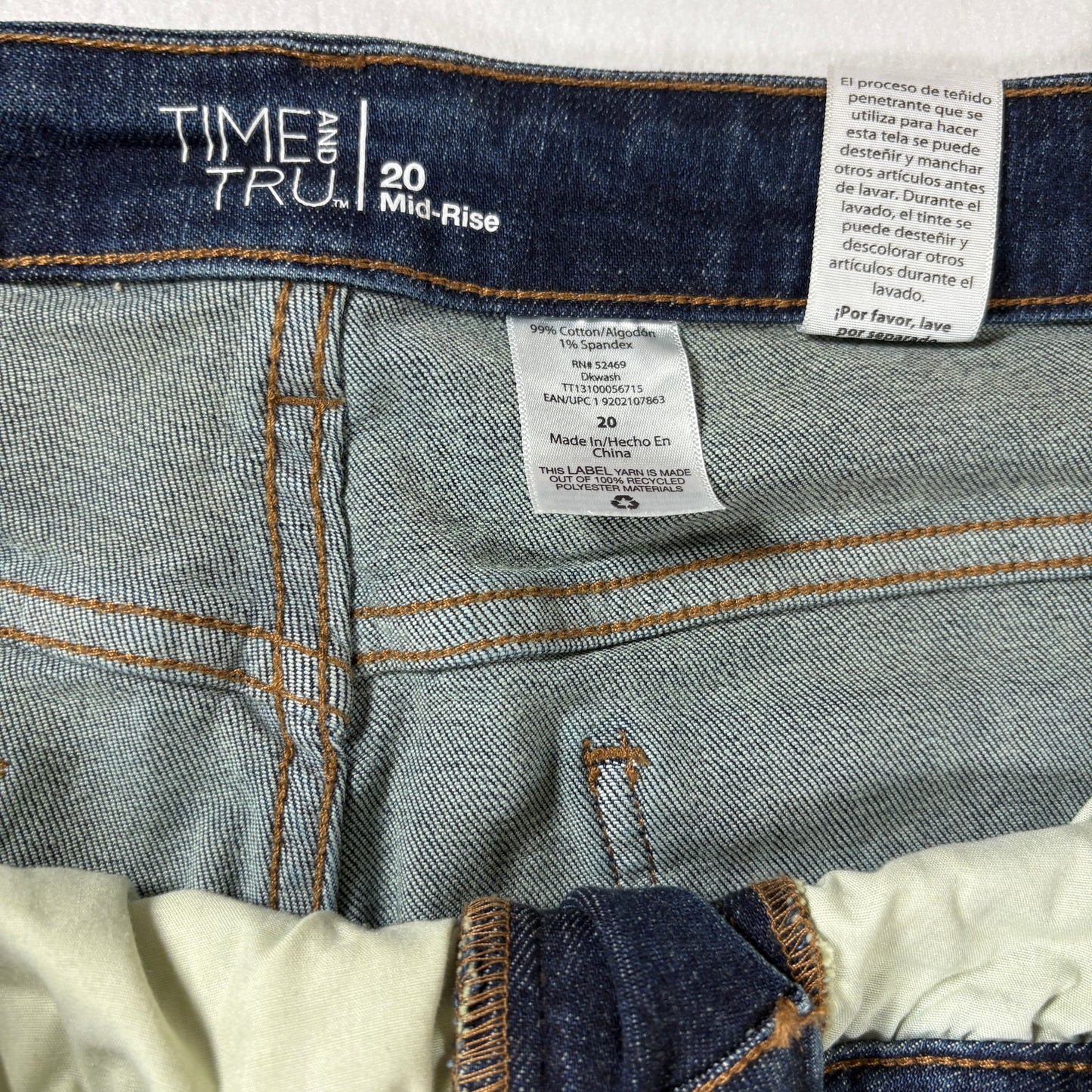 Time and Tru Jeans Women’s 20 Blue Mid Rise Distressed Straight Leg Denim