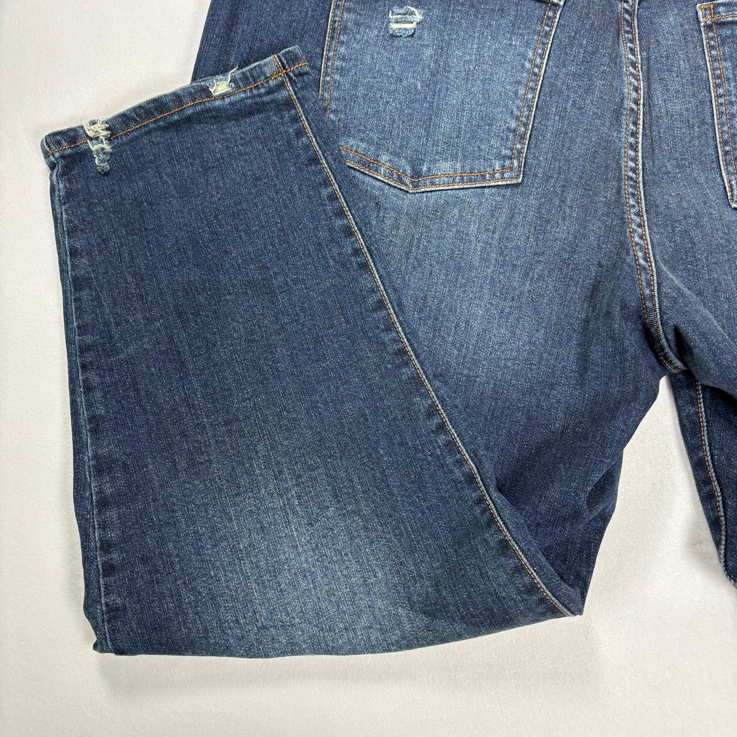 Time and Tru Jeans Women’s 20 Blue Mid Rise Distressed Straight Leg Denim