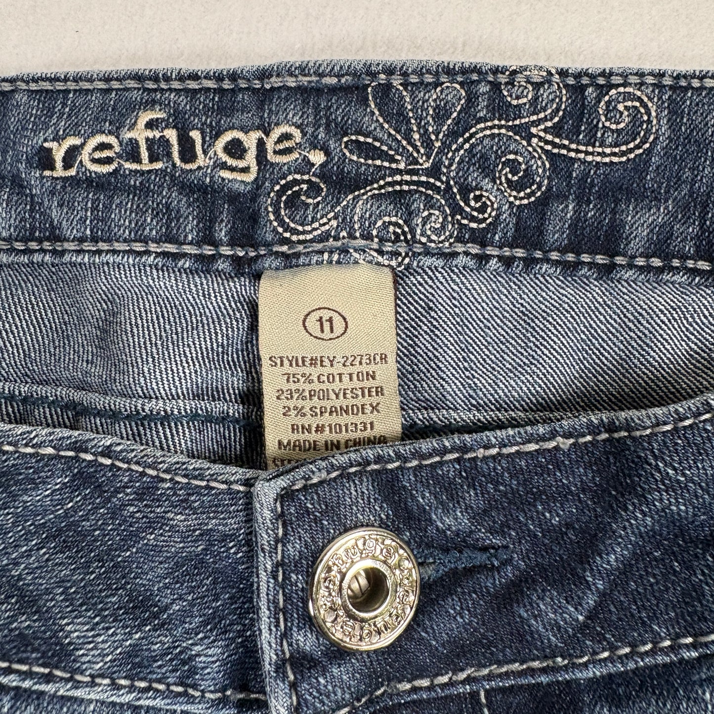 Refuge Womens Jeans 11 Blue Button Fly Y2K Vintage Grunge Stretch Bootcut Denim