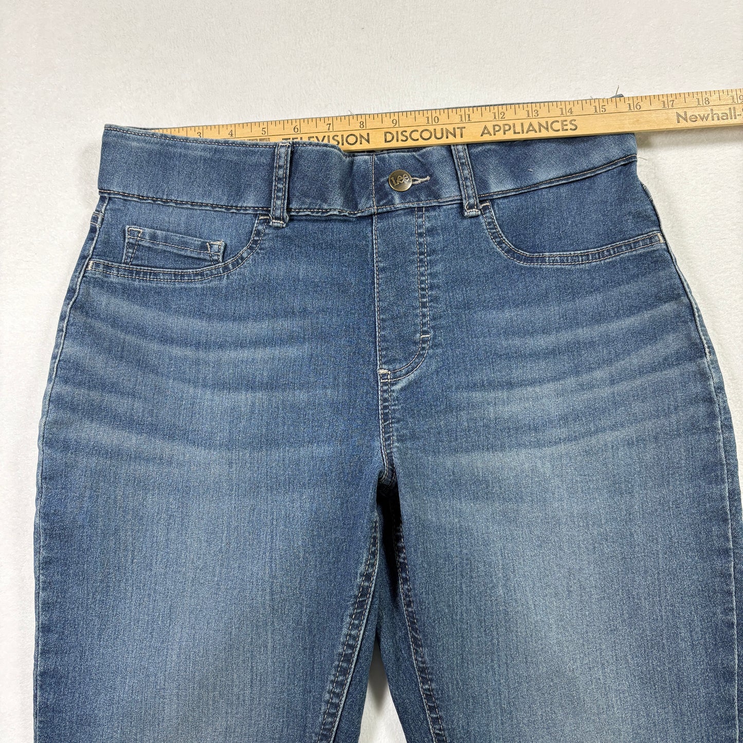 Lee Womens Jeans Size 10 Blue Denim Mid Rise Straight Stretch Y2K Vintage