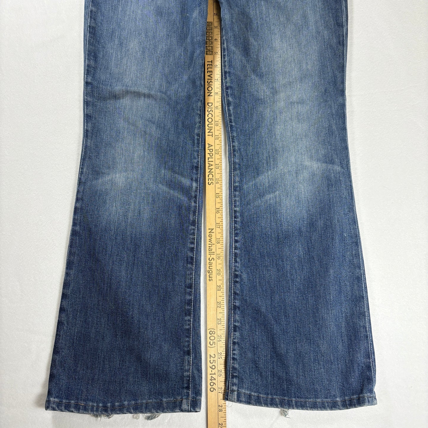 Joe’s Jeans Men’s Provocateur Fit Blue Denim Distressed Raw Hem W32