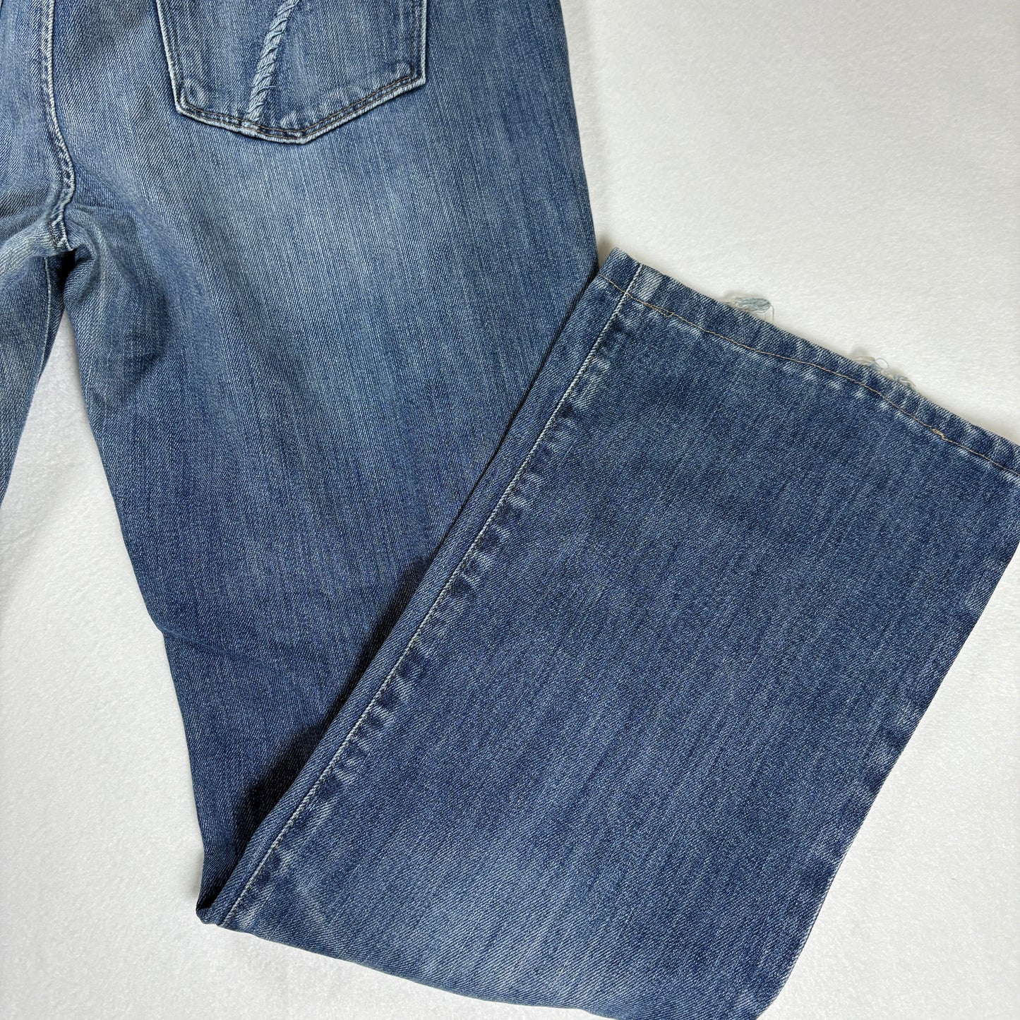 Joe’s Jeans Men’s Provocateur Fit Blue Denim Distressed Raw Hem W32
