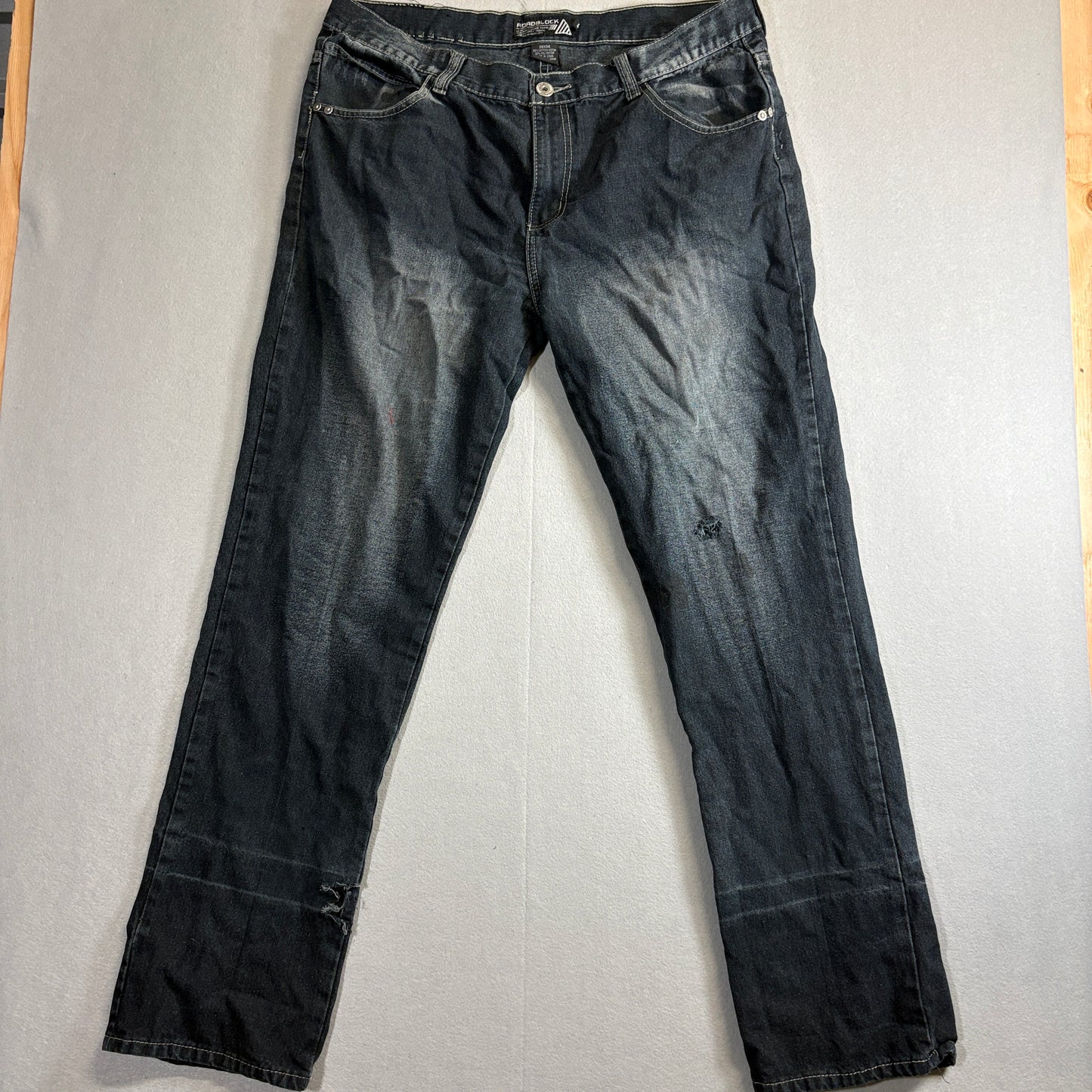 Rocawear Jeans 38x34 Fits Like 36x32 Dark Wash Y2K Hip Hop Baggy Denim