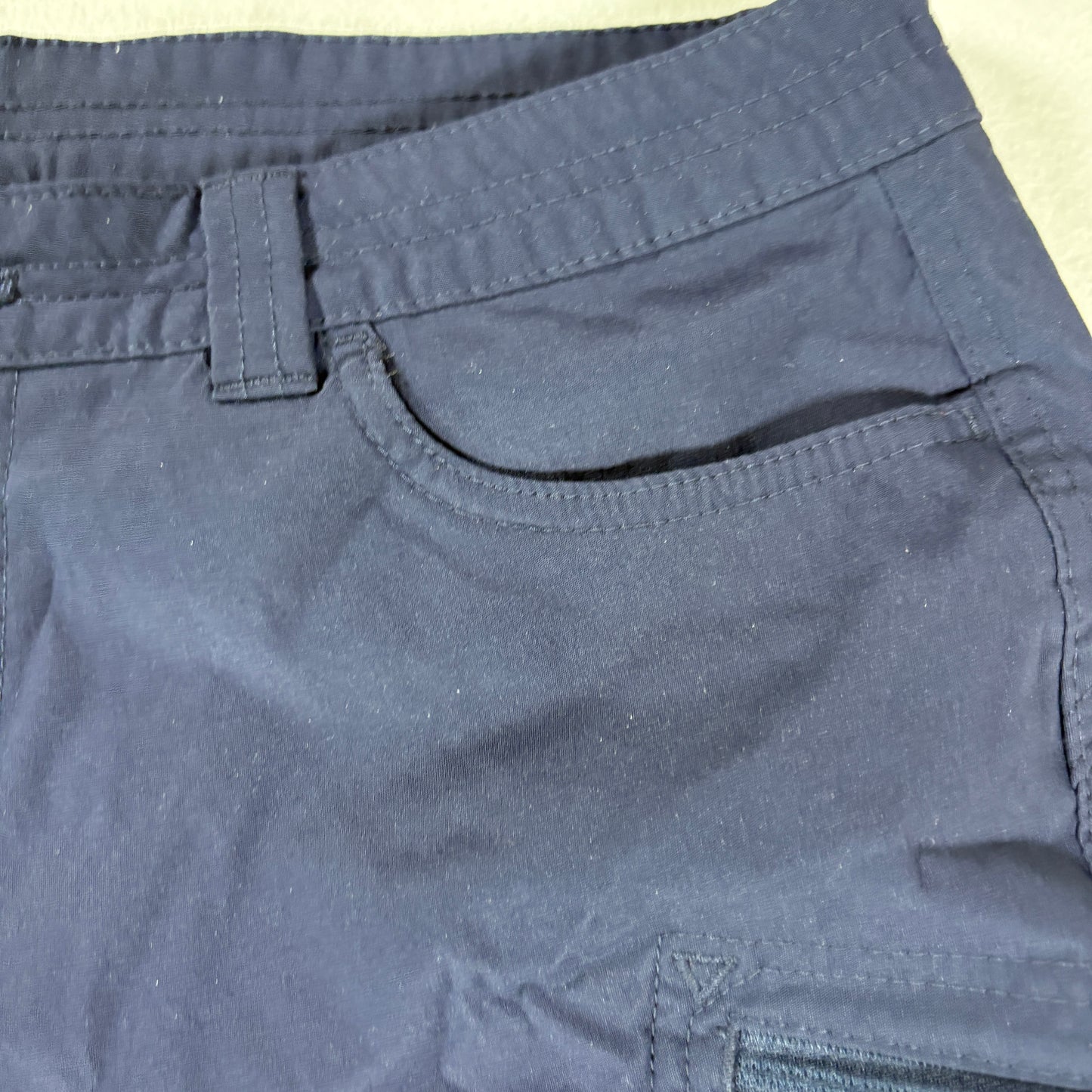 Eddie Bauer Women’s Shorts Size 10 Navy Blue Outdoor Hiking Casual