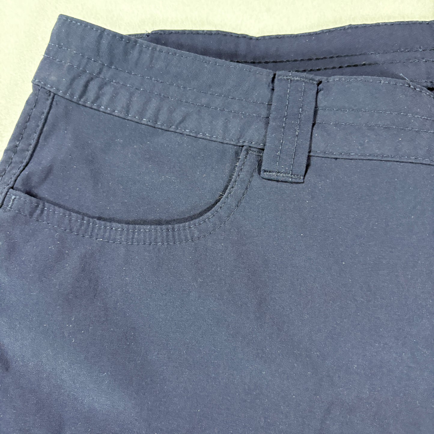 Eddie Bauer Women’s Shorts Size 10 Navy Blue Outdoor Hiking Casual