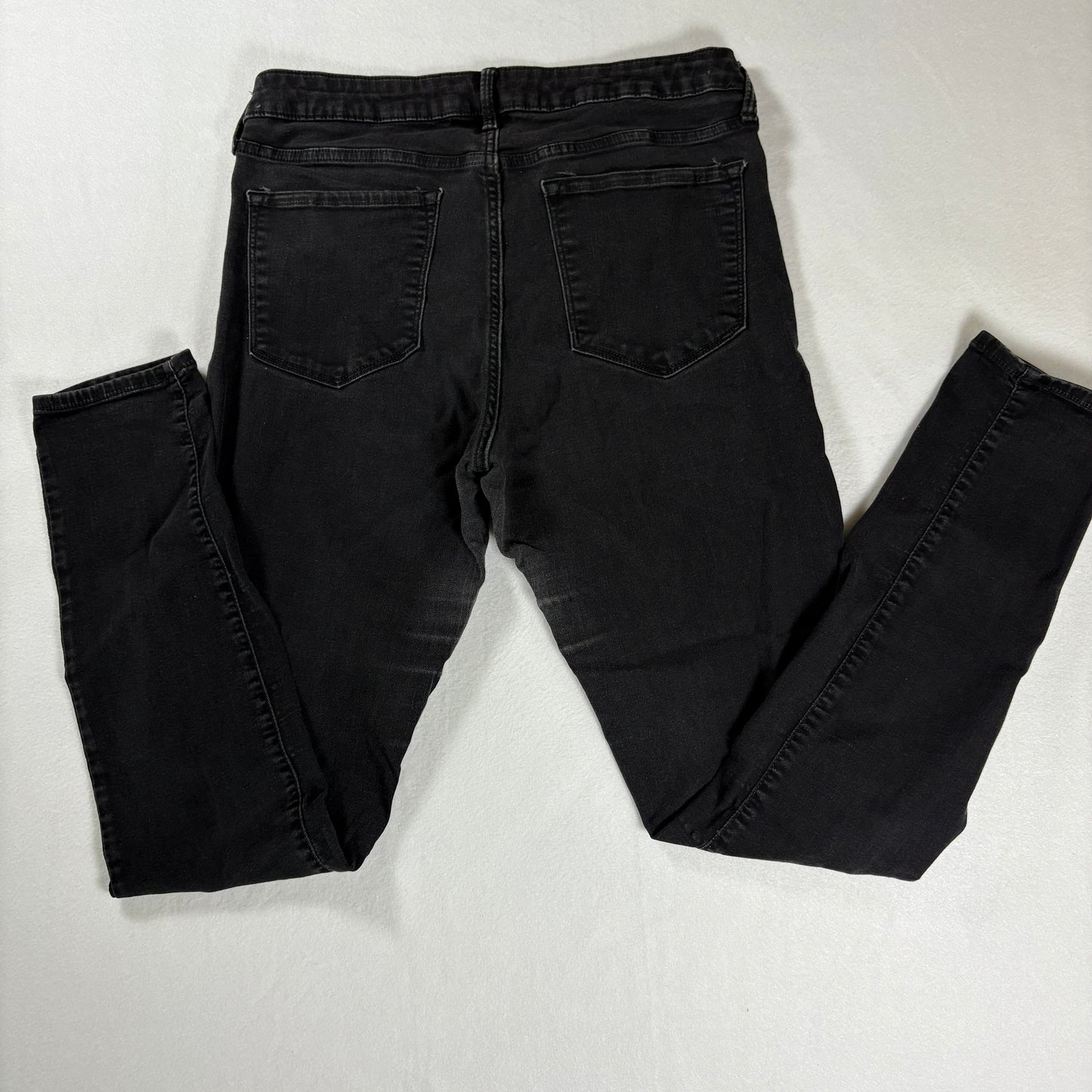 Old Navy Rockstar Jeans Women’s 12 Long Black Mid Rise Skinny Stretch Denim