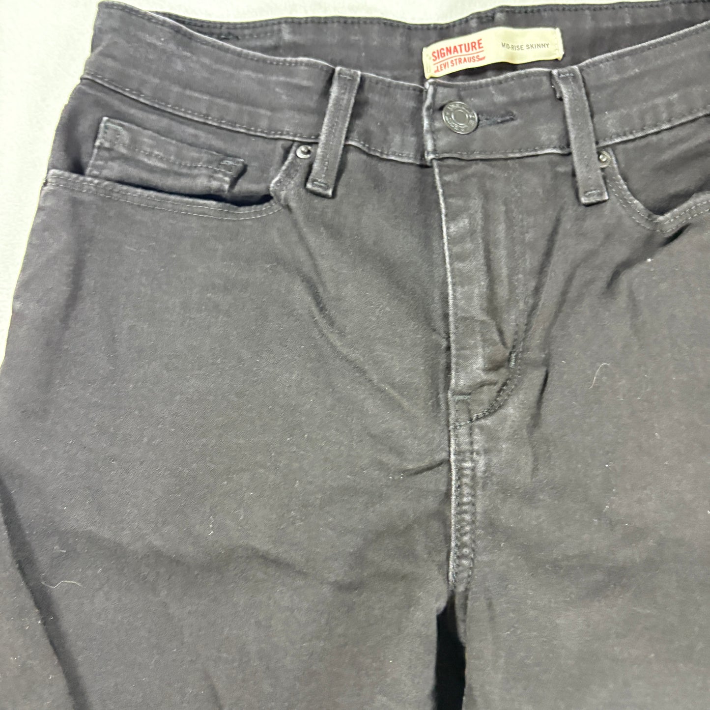 Levi’s Signature Jeans Women’s 8M Black Mid Rise Skinny Stretch Denim