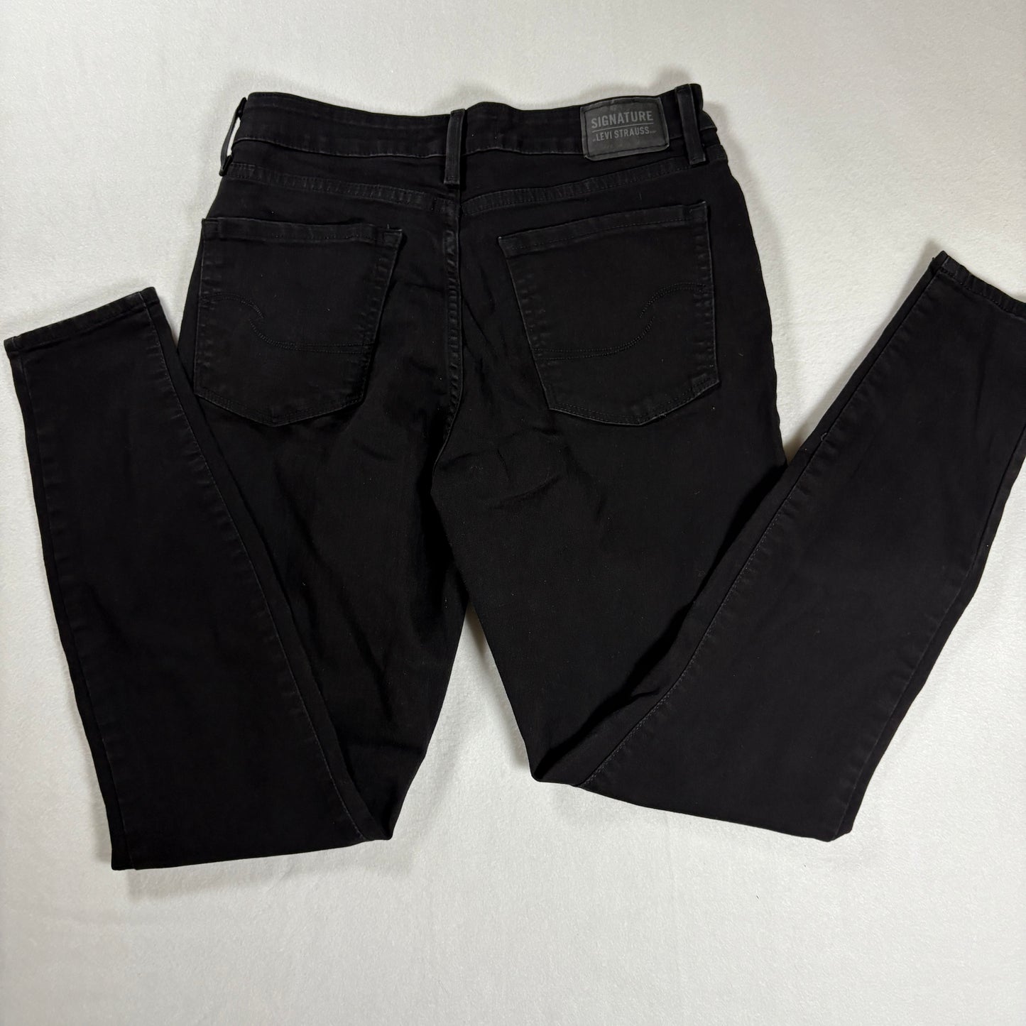 Levi’s Signature Jeans Women’s 8M Black Mid Rise Skinny Stretch Denim