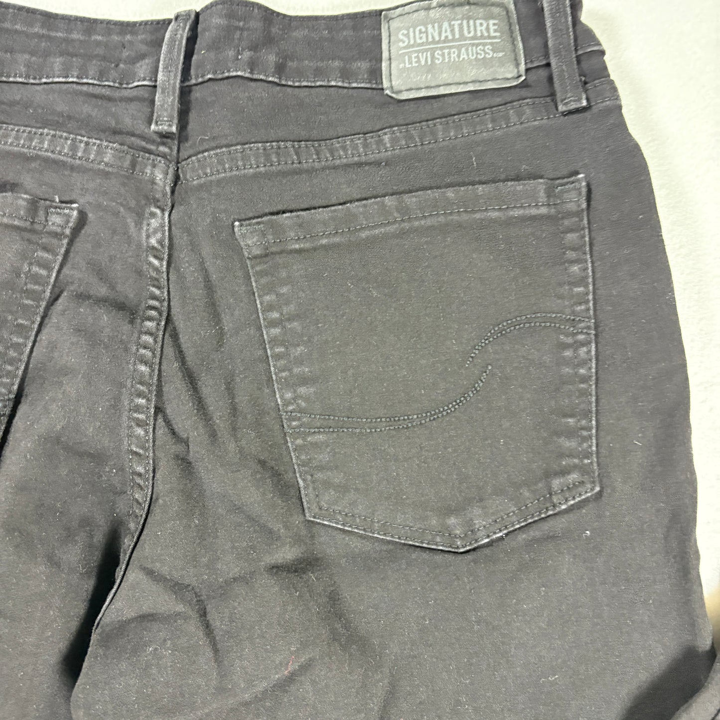 Levi’s Signature Jeans Women’s 8M Black Mid Rise Skinny Stretch Denim