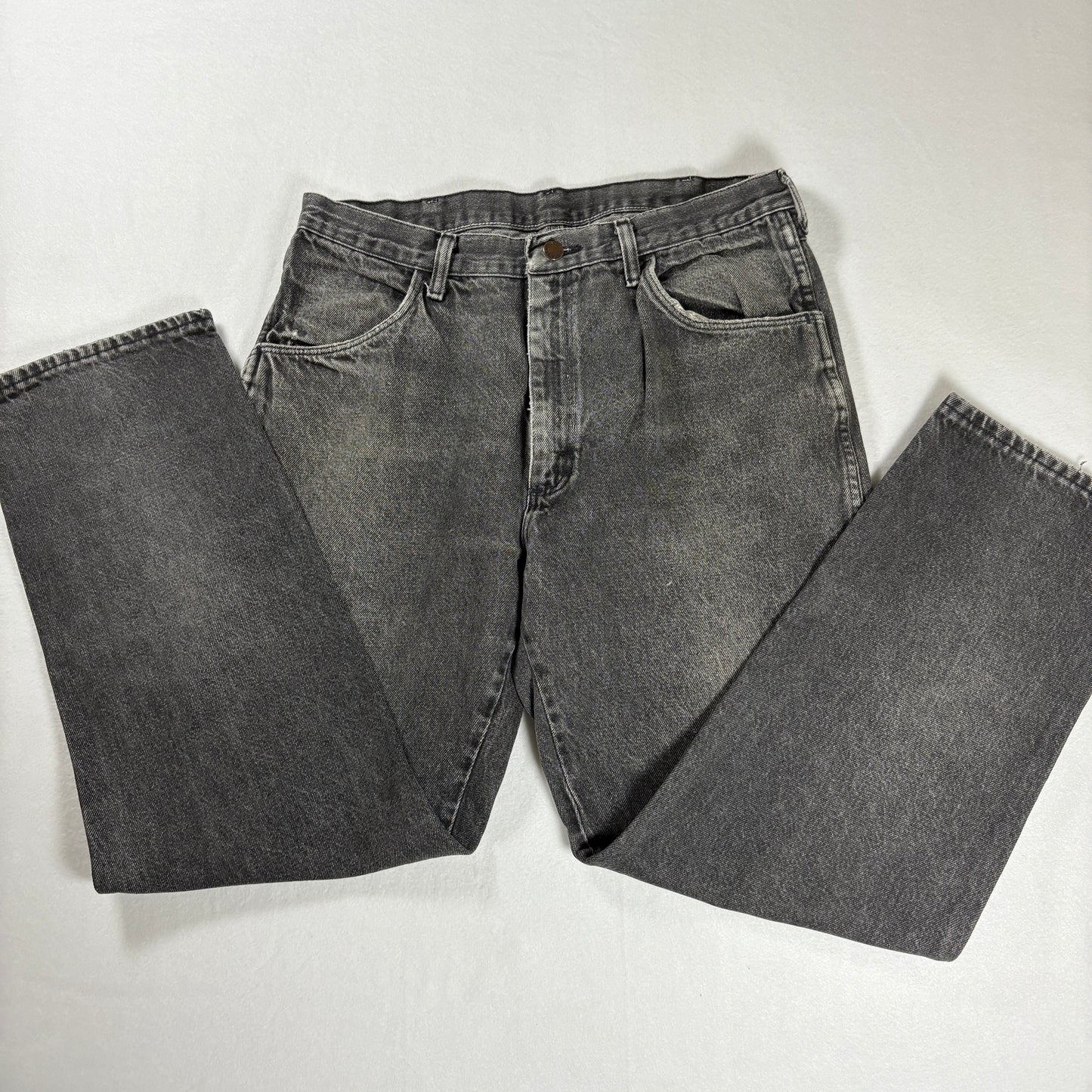 Vintage Jeans Men’s 38x30 Black Gray Wash Straight Leg Denim Pants