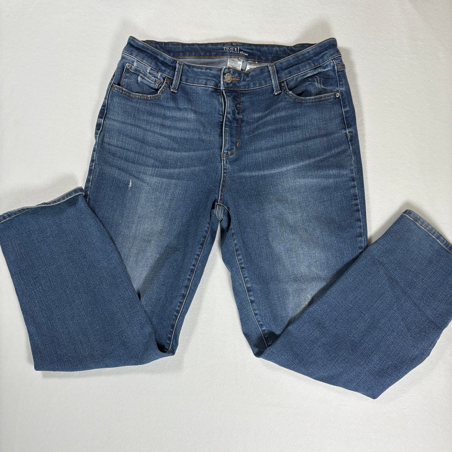 Time and Tru Jeans Women’s 16 Straight Blue Distressed Stretch Mid Rise Denim