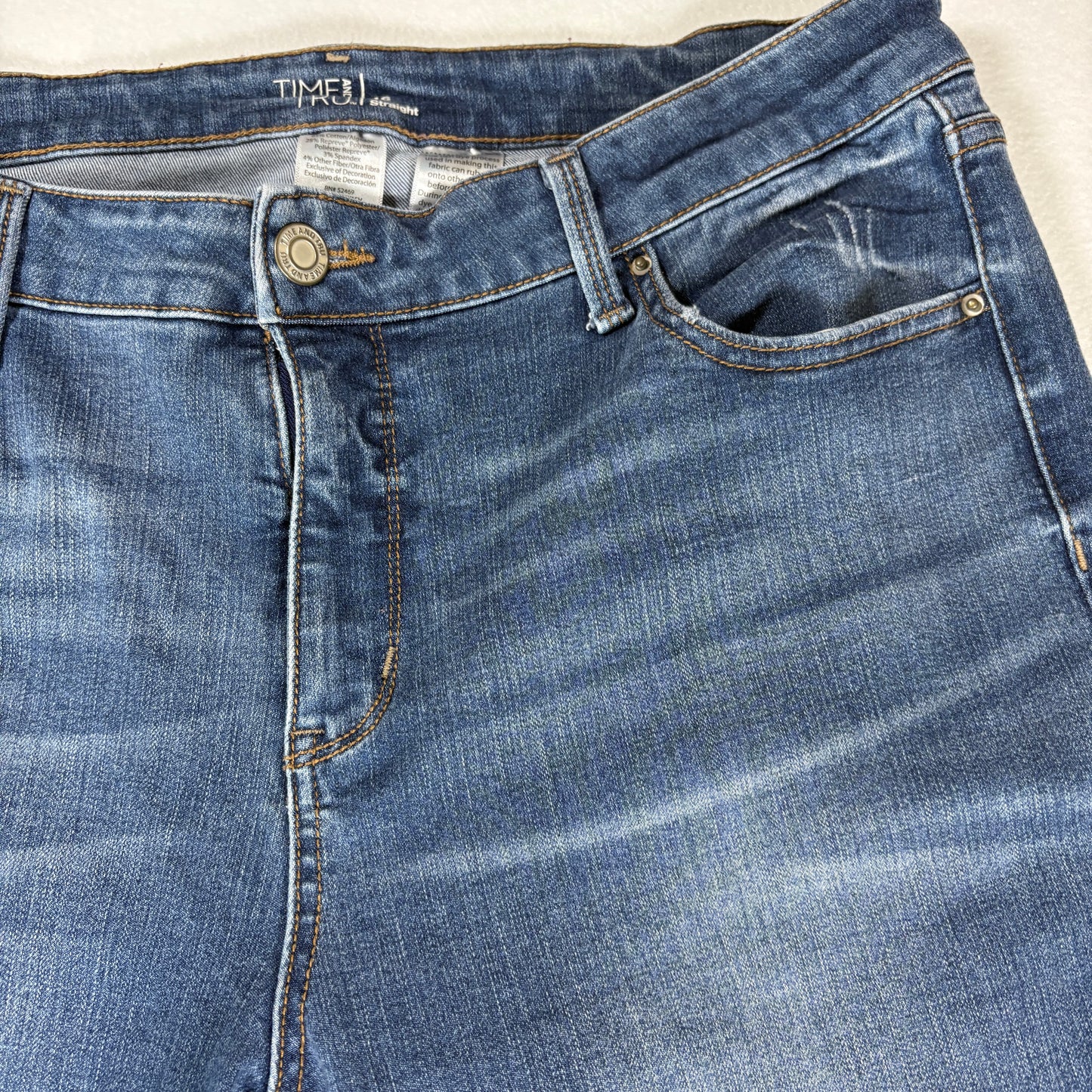 Time and Tru Jeans Women’s 16 Straight Blue Distressed Stretch Mid Rise Denim