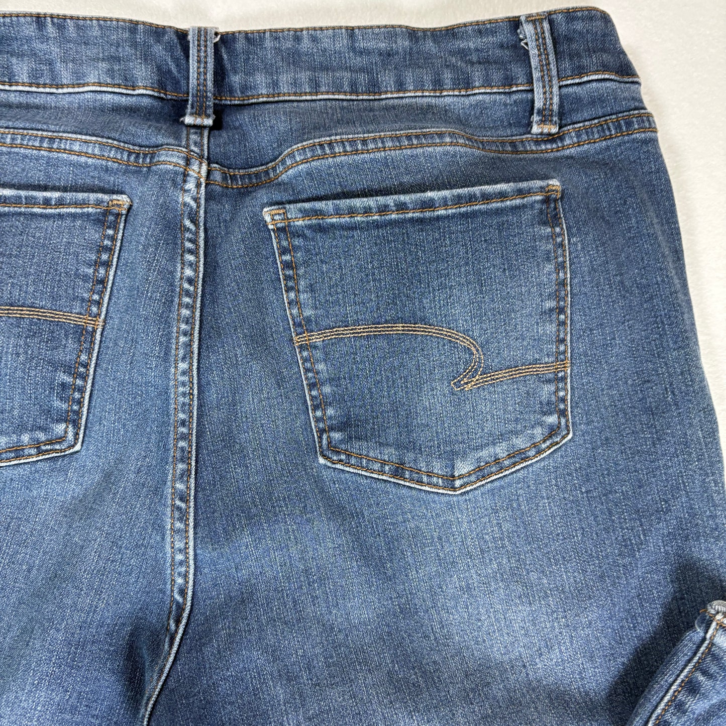 Time and Tru Jeans Women’s 16 Straight Blue Distressed Stretch Mid Rise Denim