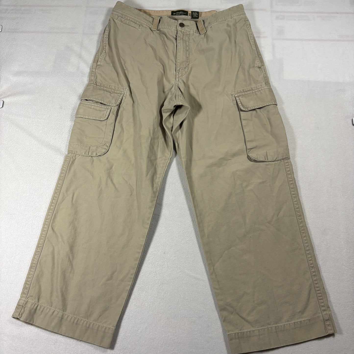 Eddie Bauer Utility Fit Cargo Pants Mens 35x30 Khaki 100% Cotton Pockets