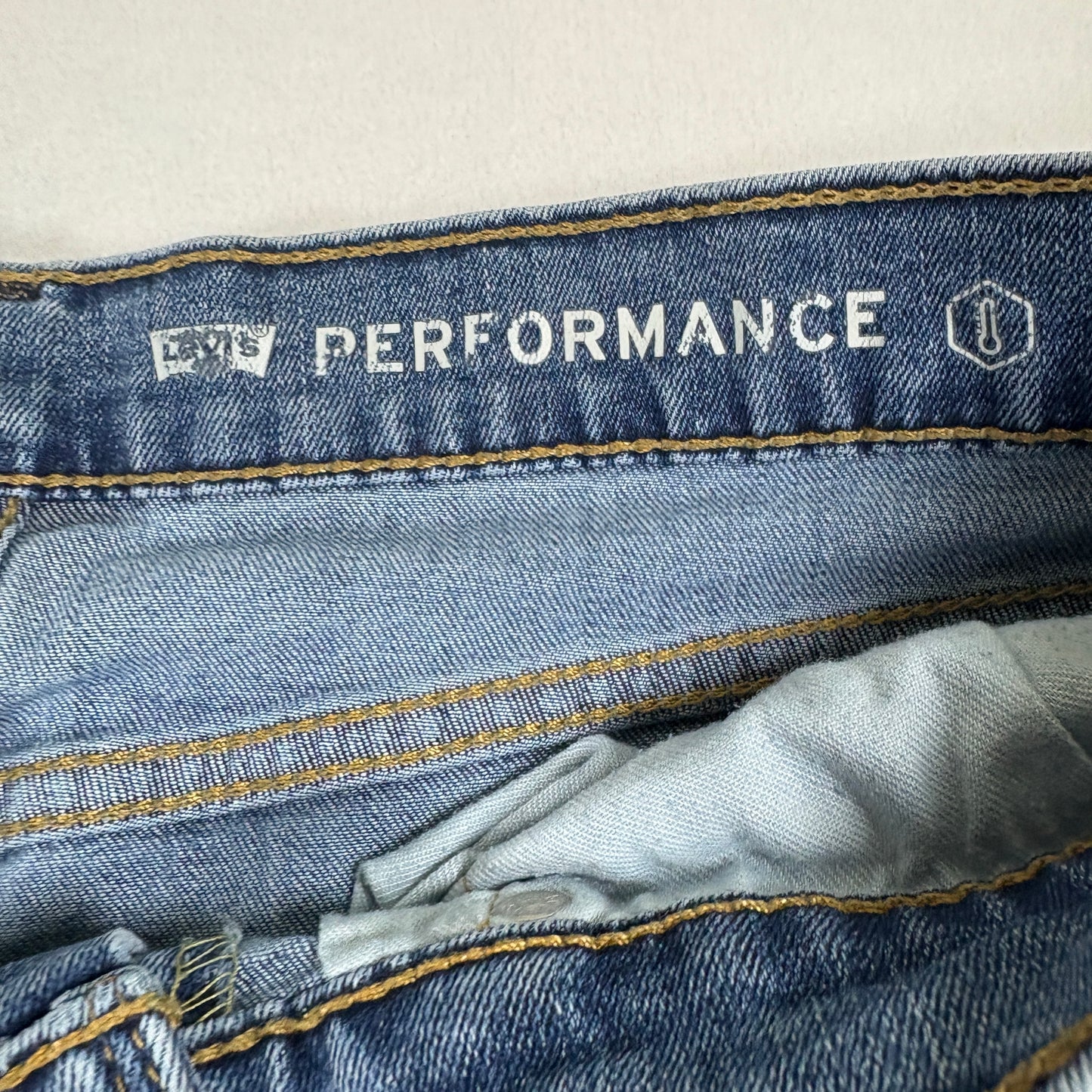 Levis mens 32x32 jeans blue denim straight leg performance stretch distressed